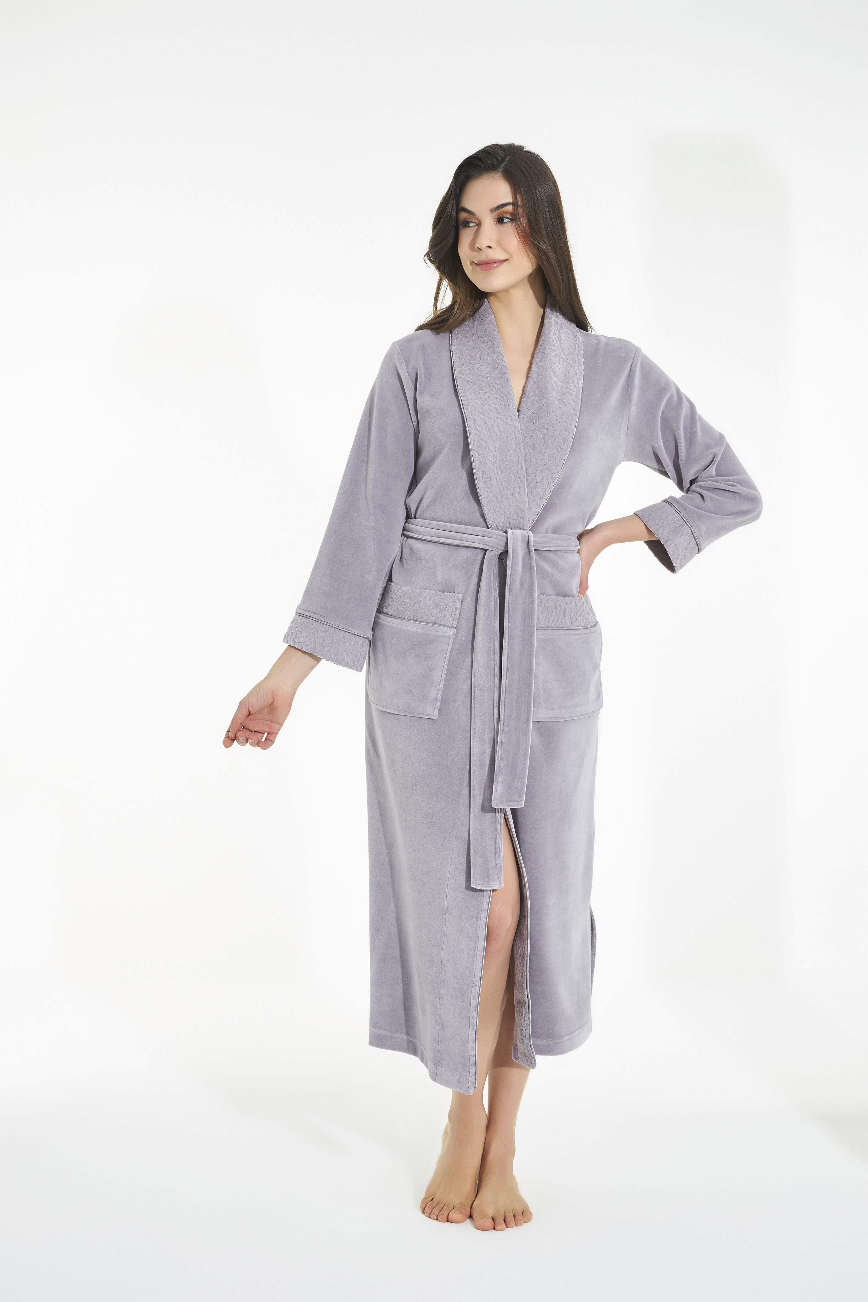Жіночий трикотажний халат Nusa 0503 з мереживом, Lavanta
