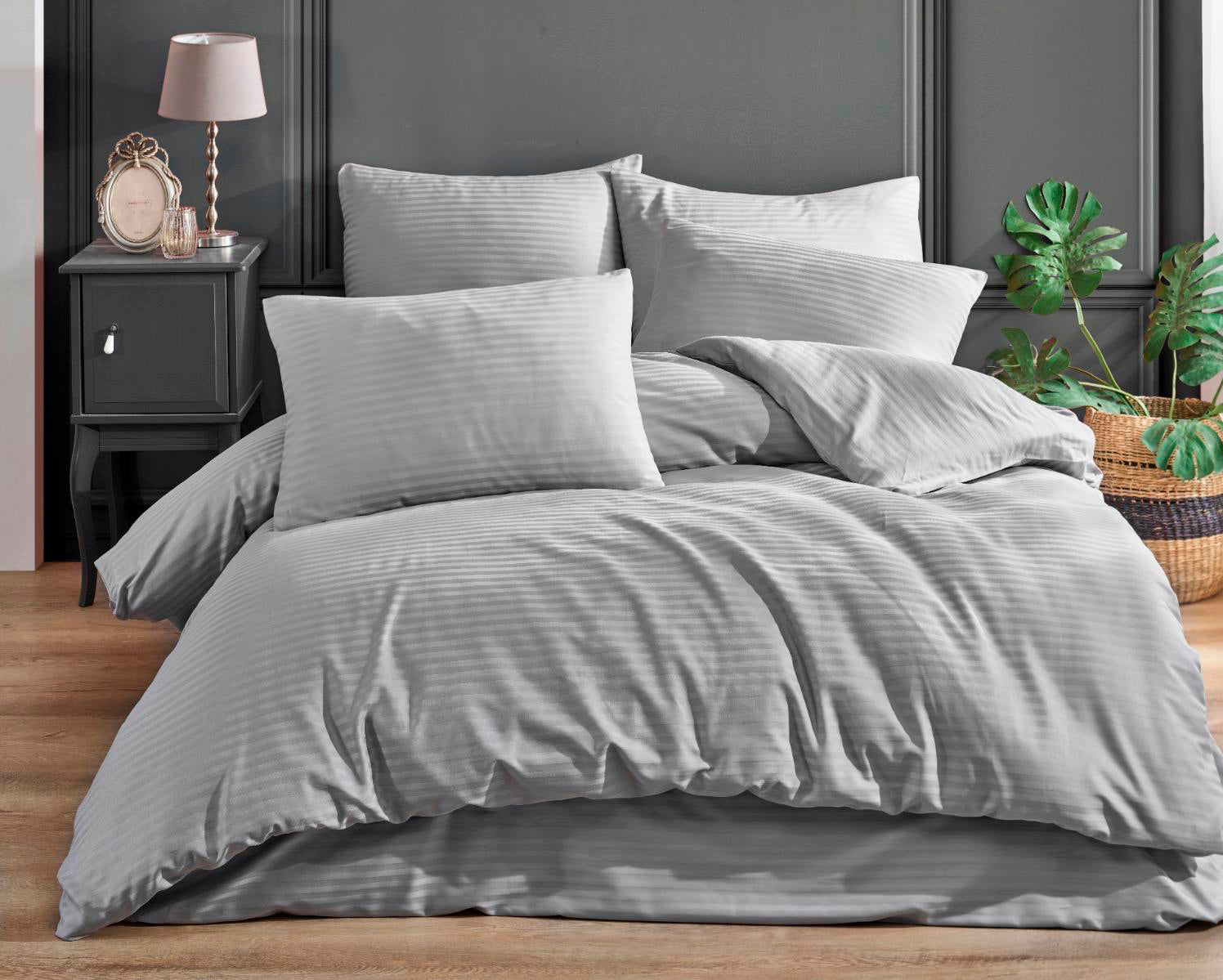 Постільна білизна Venica Mascuse Satin 200х220 см, простирадло 160х220+30 см Silver
