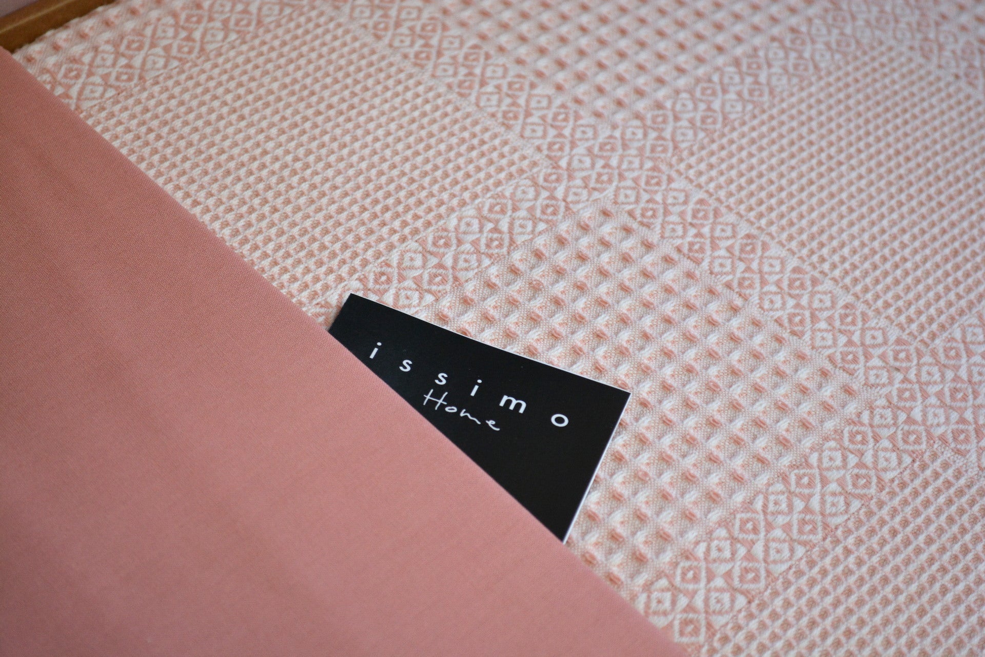 Постільна білизна з пледом Issimo Ranforse 220 х 240 см Summerpunch Blush