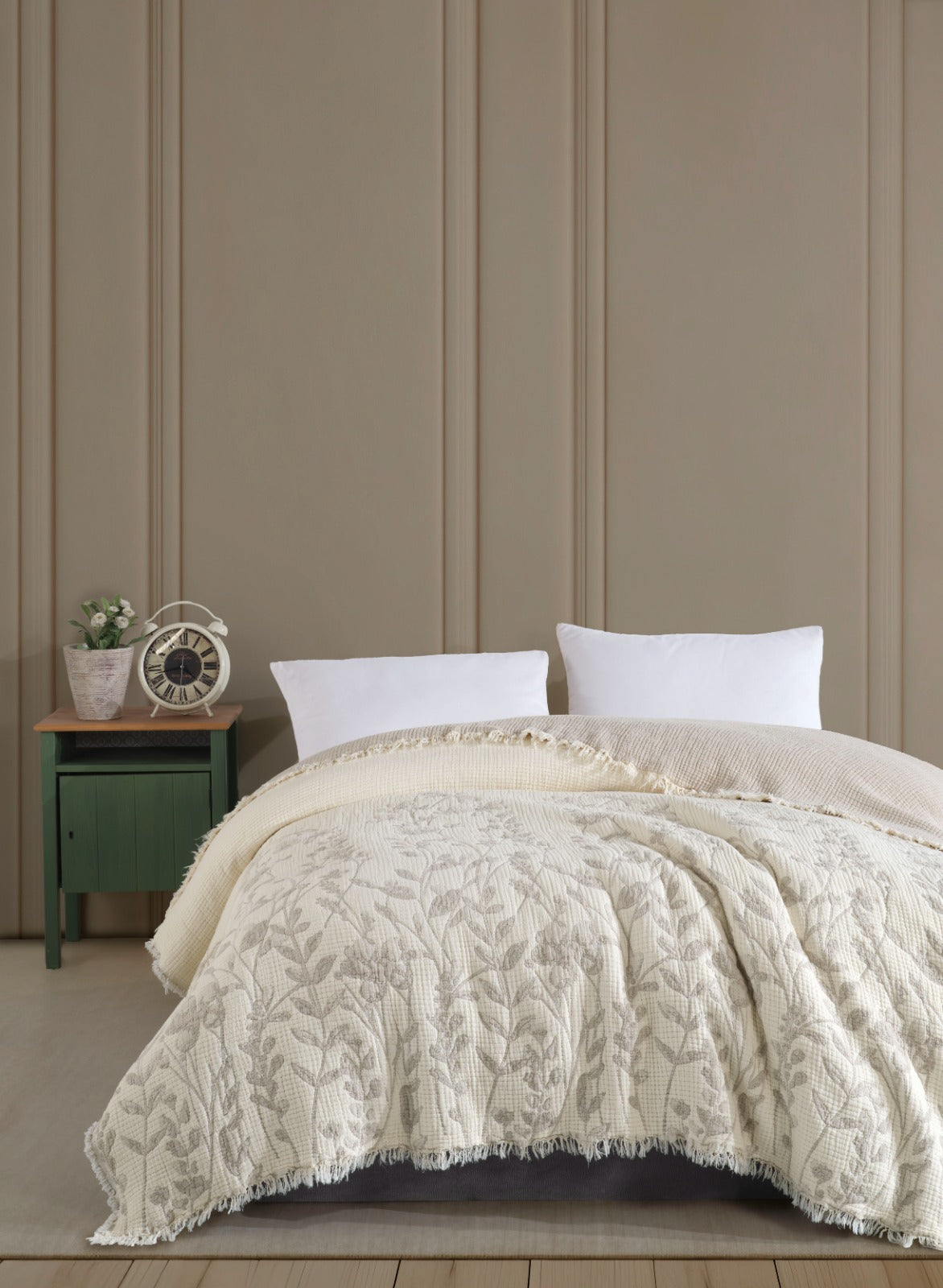 Муслінове покривало Charlotte Blossom 230 х 250 см. Beige