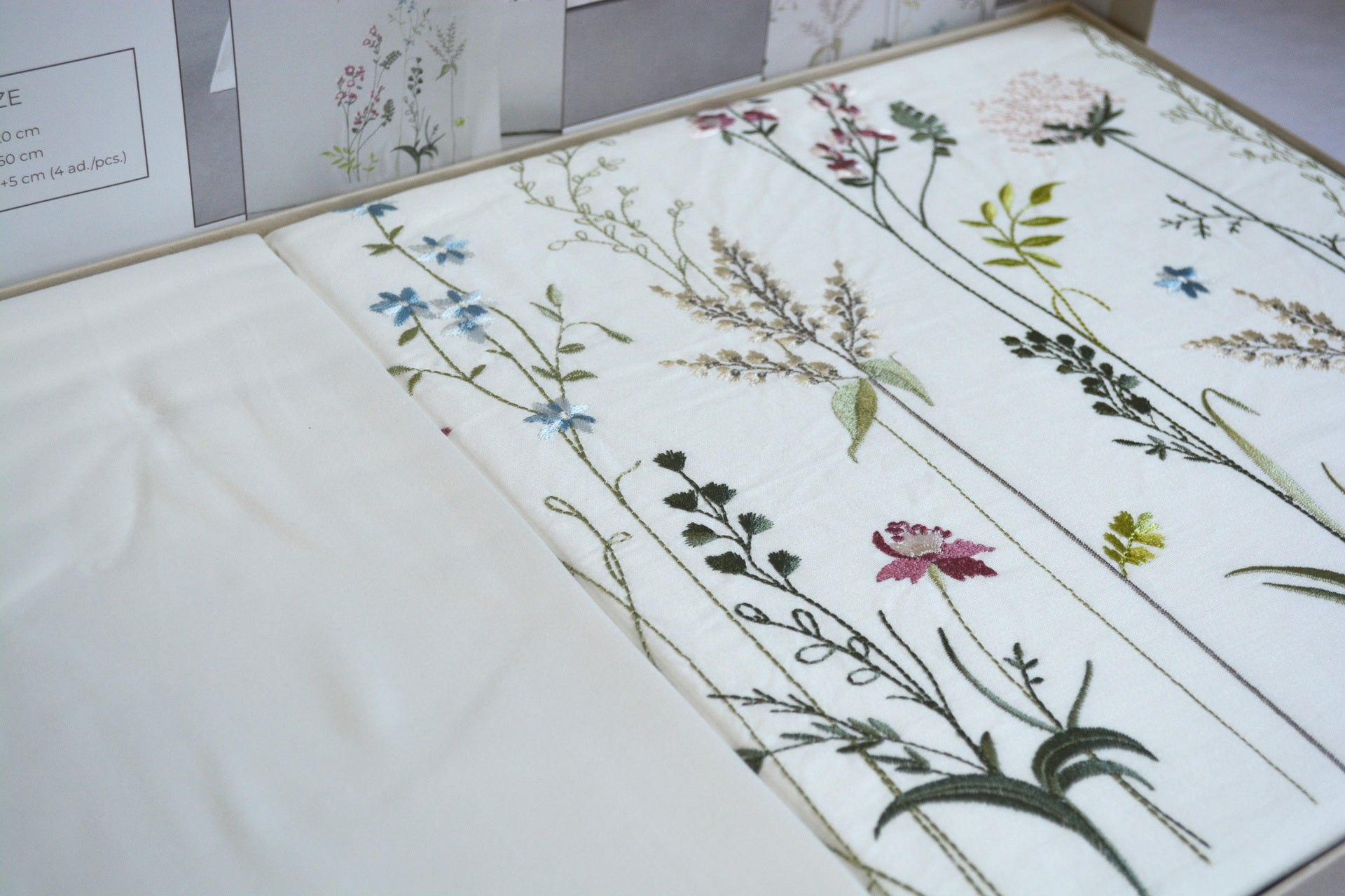 Комплект постільної білизни Dantela Digital Satin 200х220 см Botanik