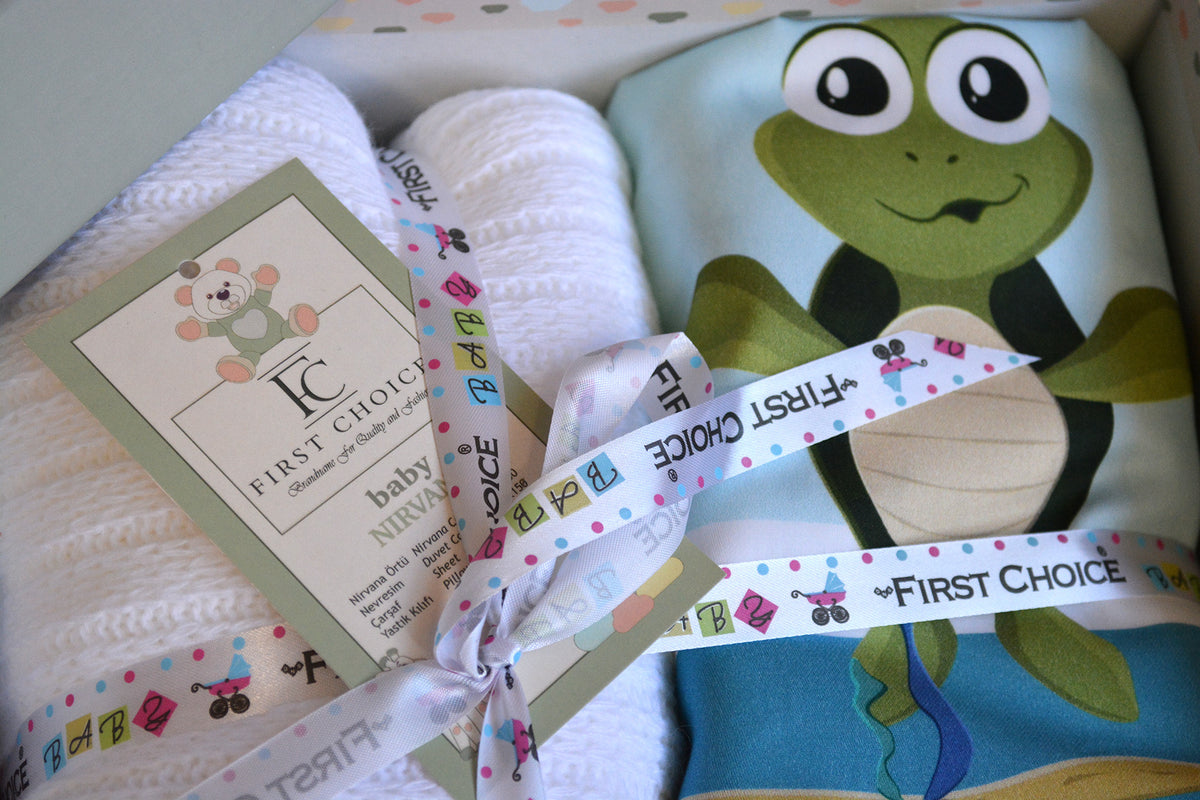 Постільна білизна для новонароджених з пледом First Choice Baby Digital Satin Nirvana 100х150 см. Discover