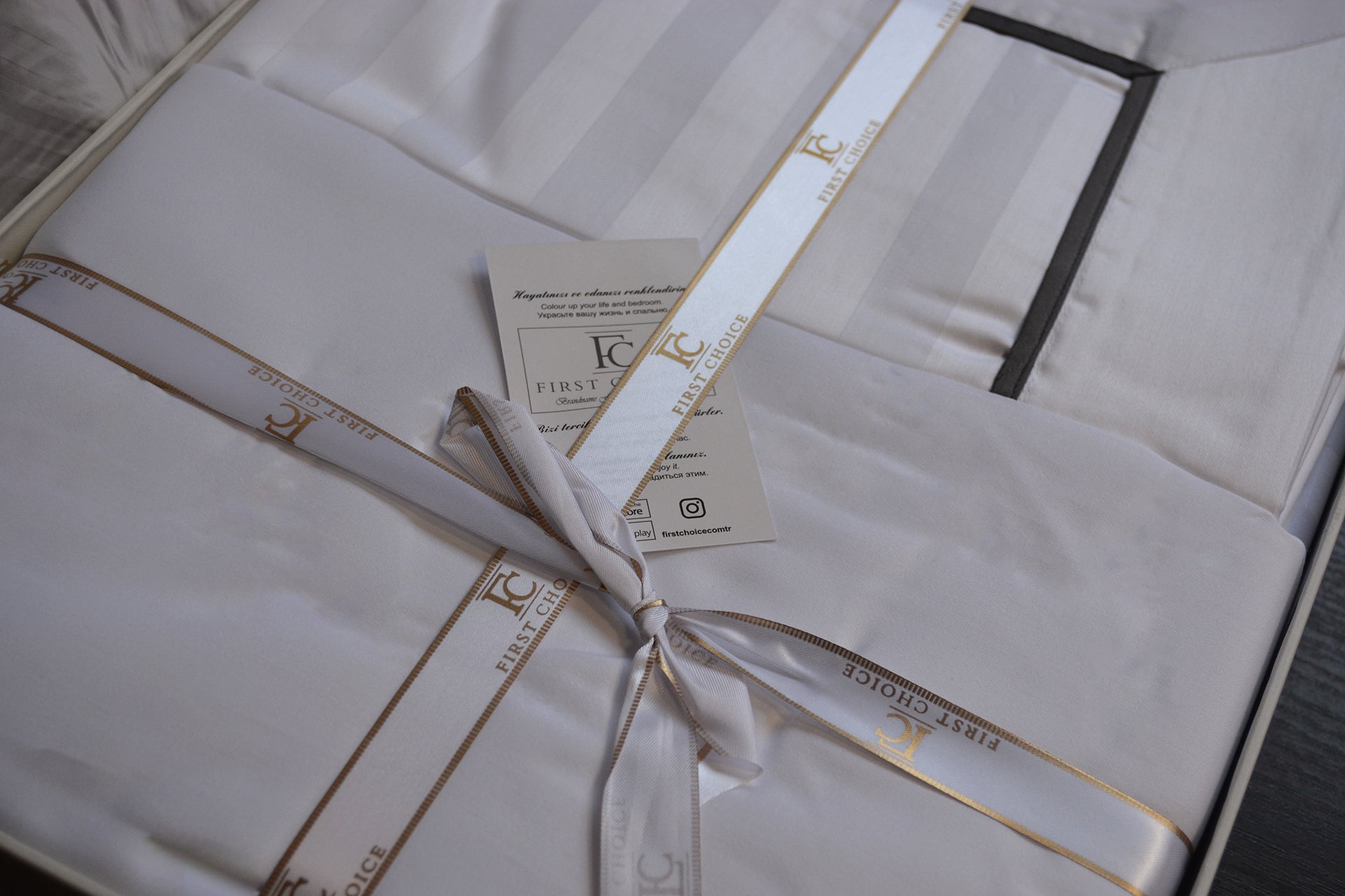 Комплект постільної білизни First Choice Deluxe Satin 160х220 Novel Line White