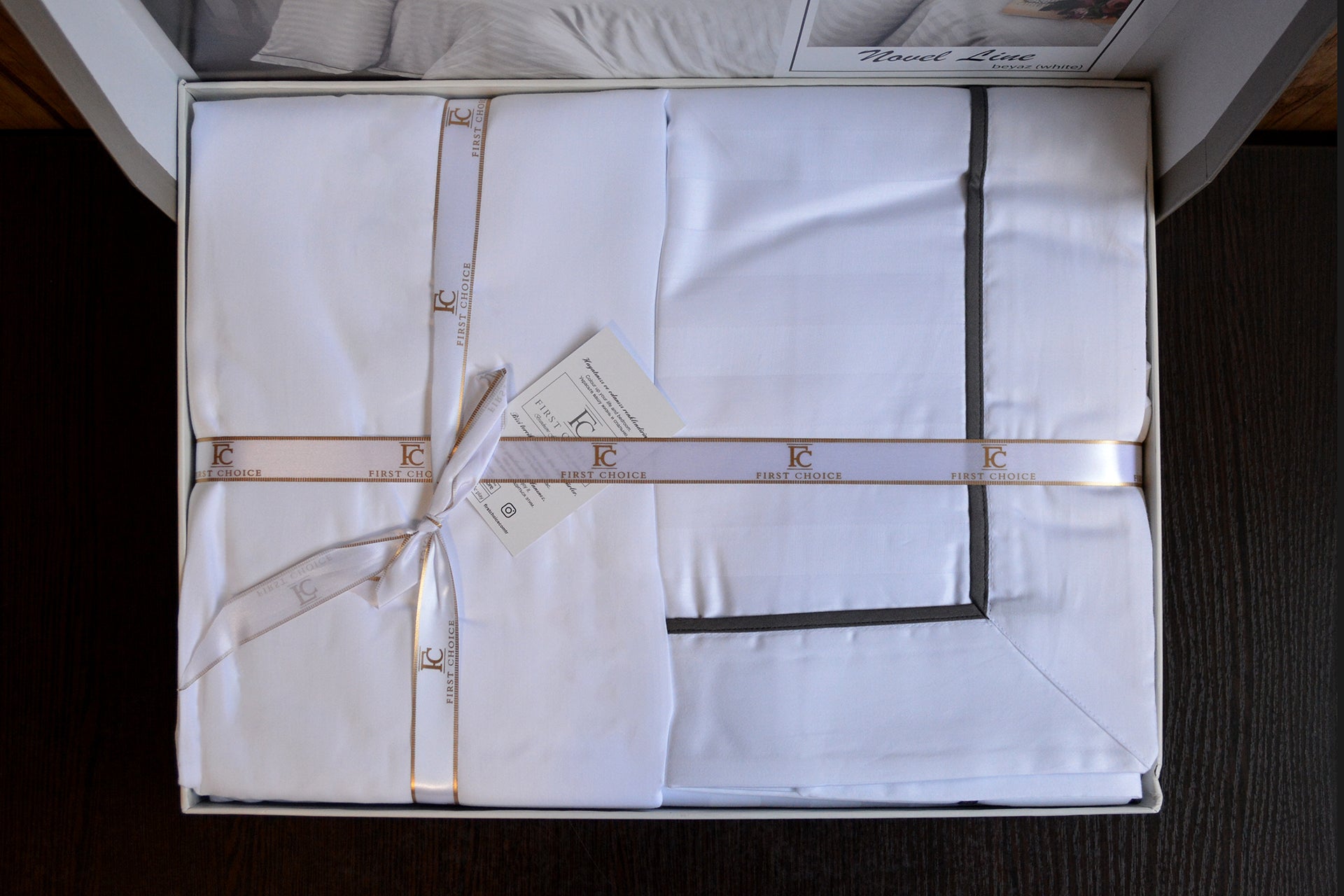 Комплект постільної білизни First Choice Deluxe Satin 160х220 Novel Line White