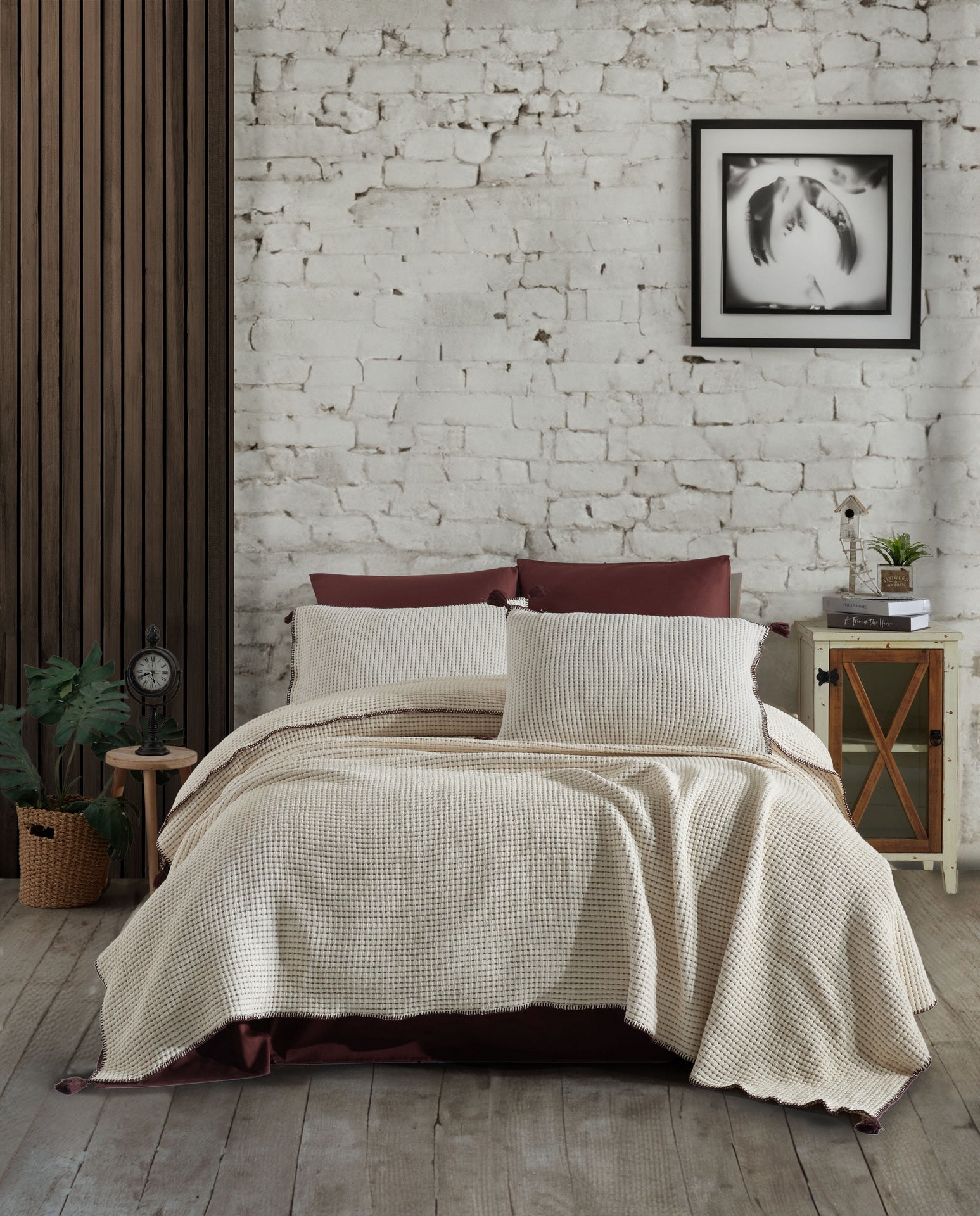 Постільна білизна з покривалом Dantela Satin 240 x 260 см Drina Bordo