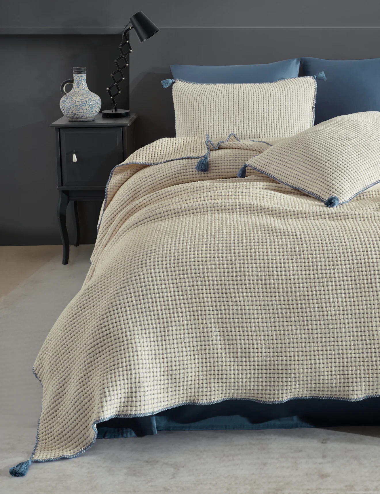 Постільна білизна з покривалом Dantela Satin 240 x 260 см Drina Indigo