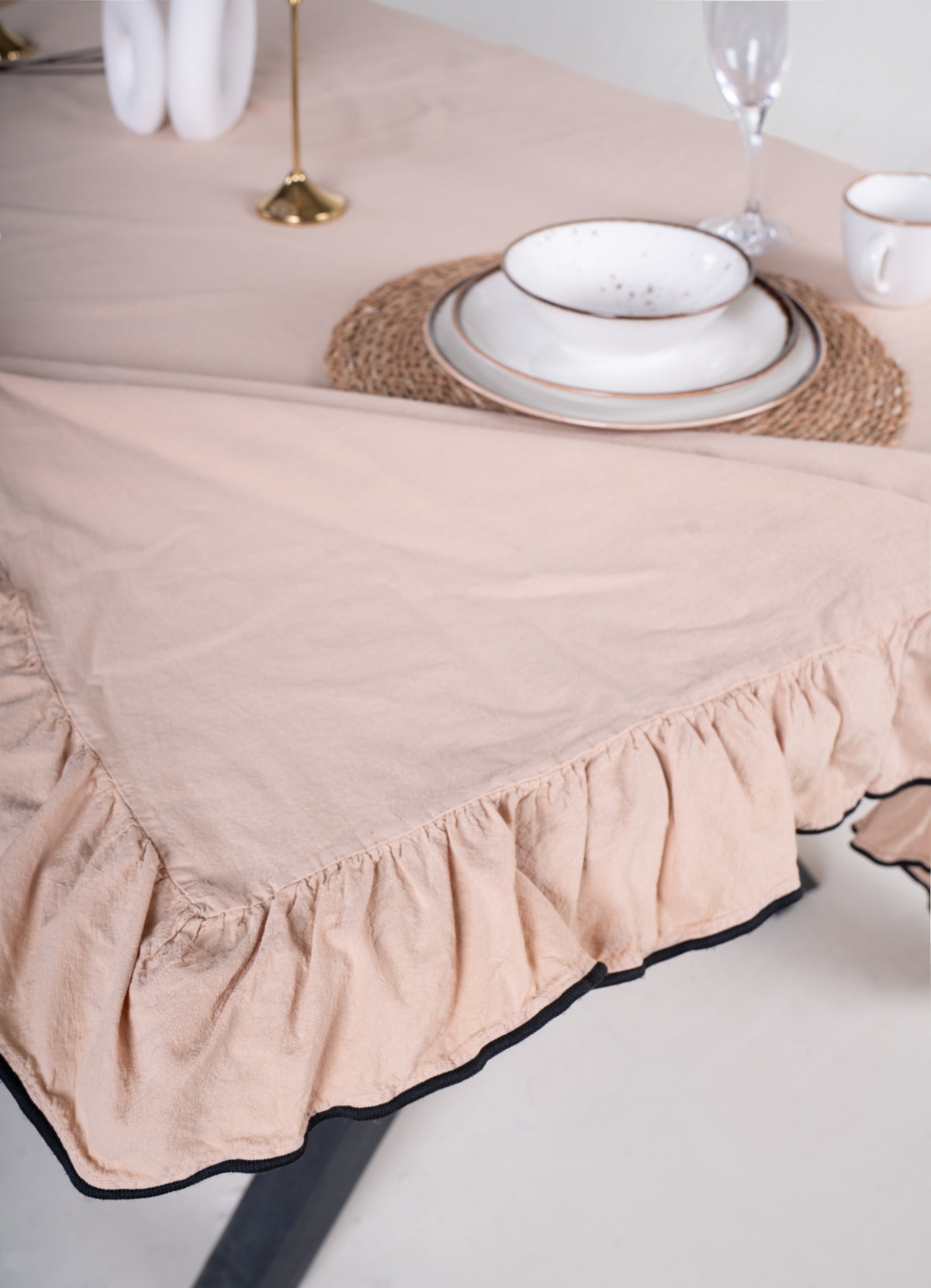 Скатертина з вареної бавовни Limasso Exclusive Esualte 160×220 см. Akdeniz Bej