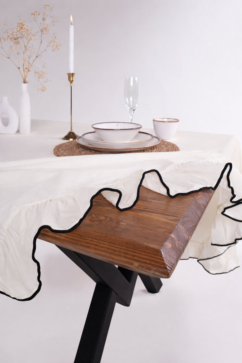 Скатертина з вареної бавовни Limasso Exclusive Esualte 160×220 см. Akdeniz Krem