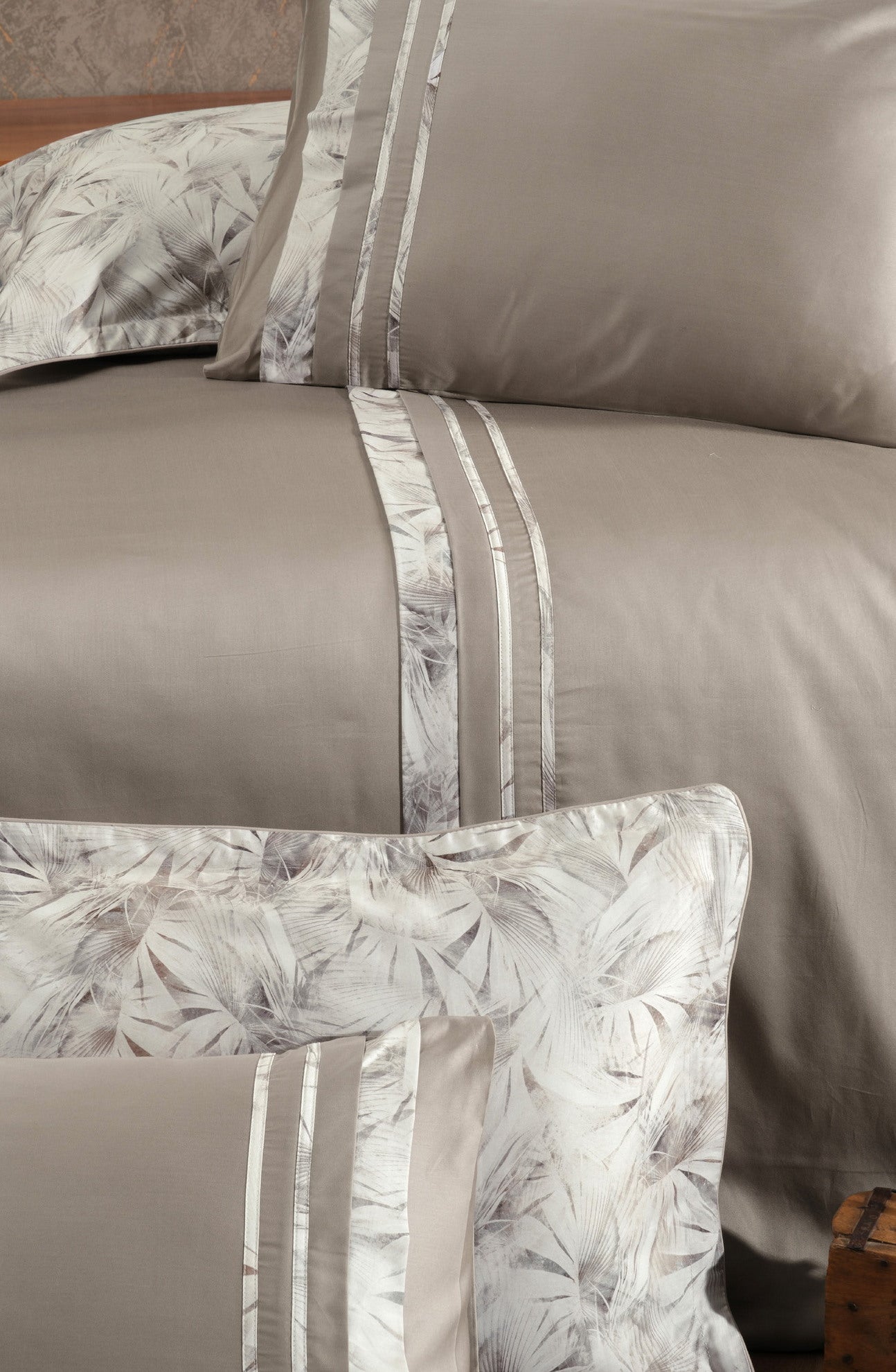 Постільна білизна La Romano Silk Satin 200×220 см Florence Rock