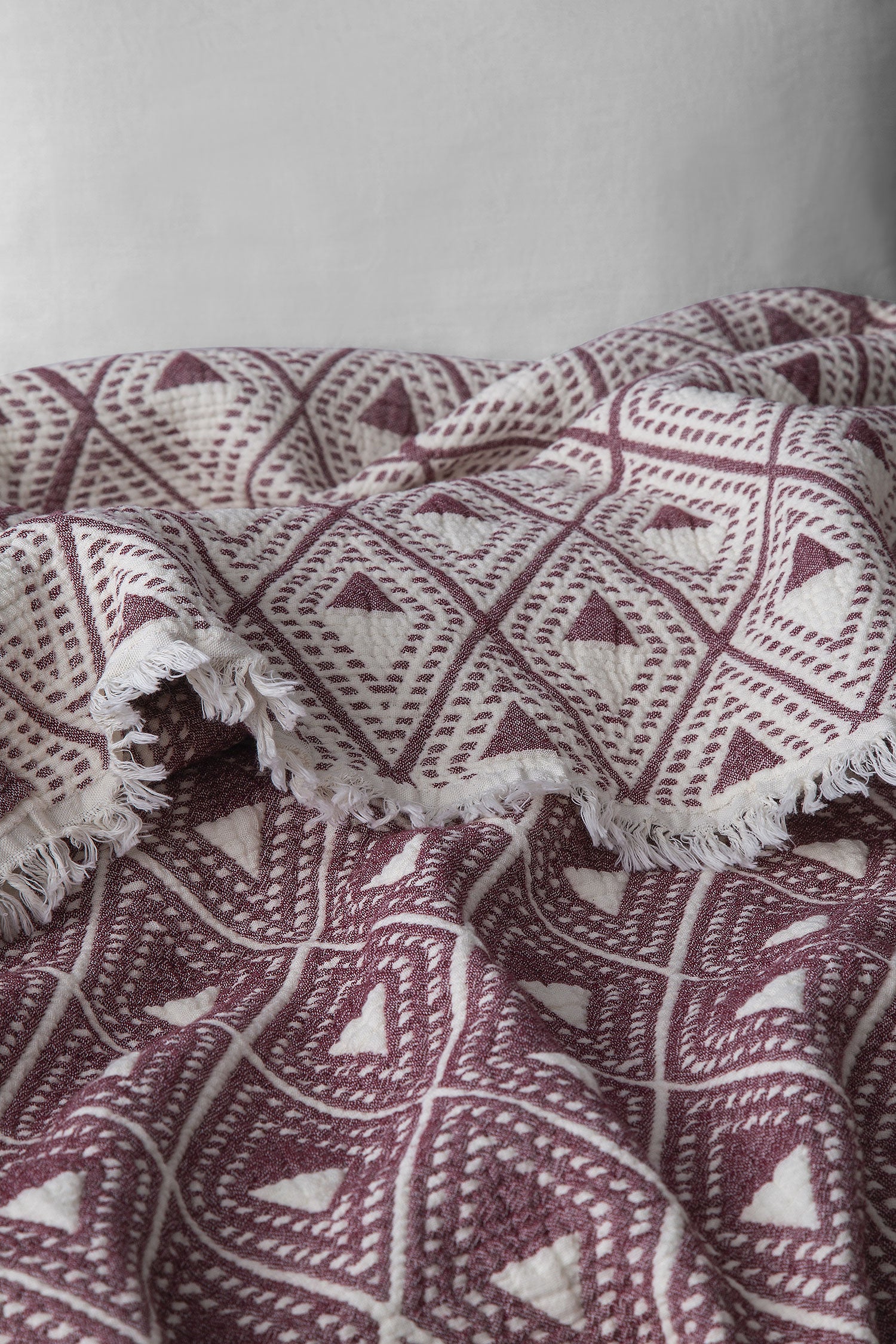Муслінове покривало Issimo Levone  220 х 240 см. Burgundy
