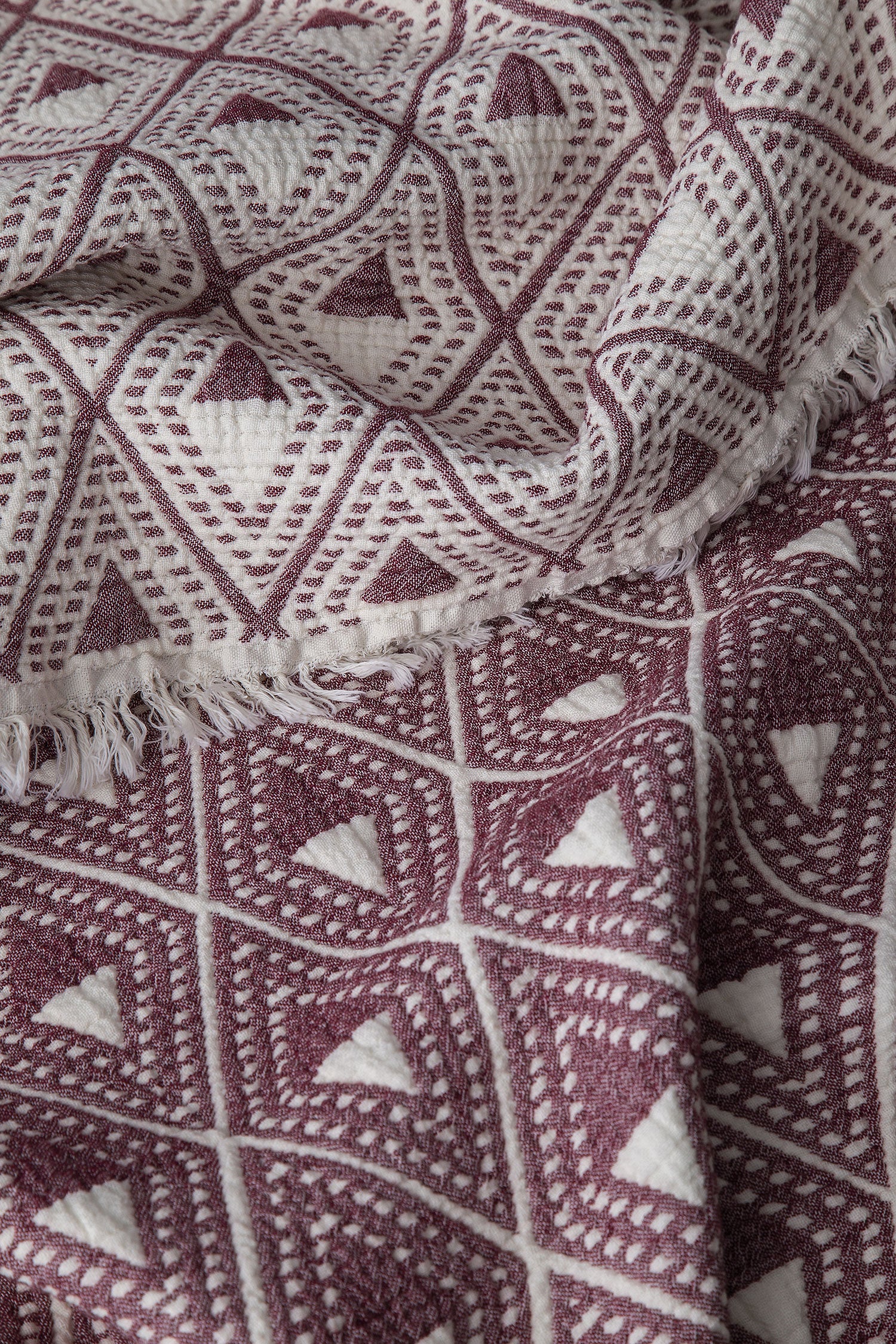 Муслінове покривало Issimo Levone  220 х 240 см. Burgundy