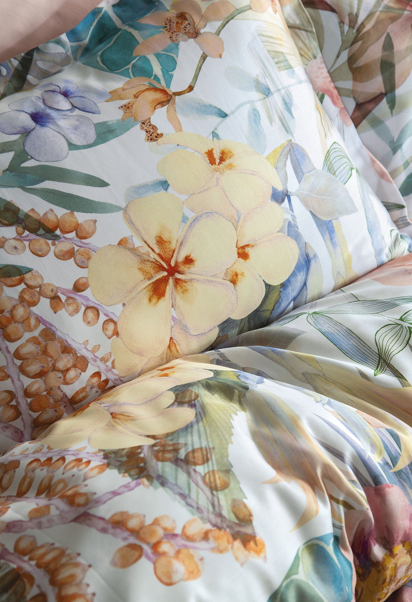 Комплект постільної білизни Issimo Digital Satin 200х220 см Luvia