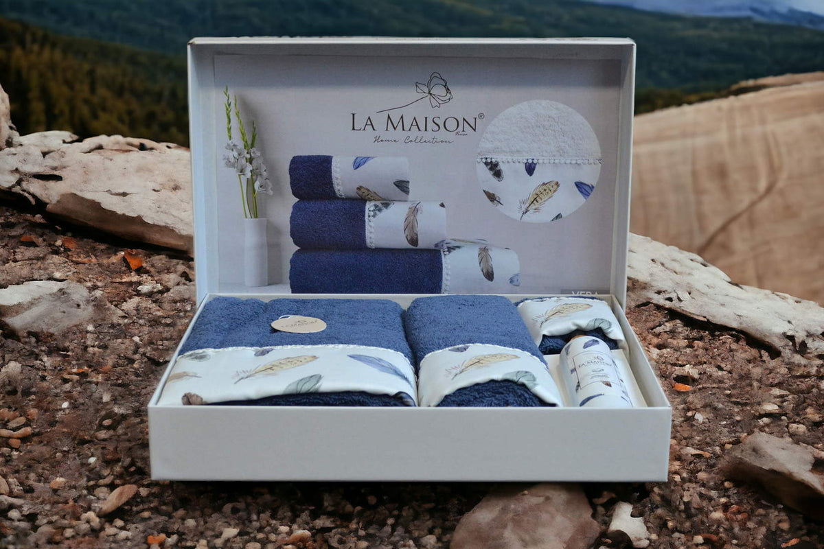Подарунковий набір рушників La Maison, 3 шт. з ароматом Vera Mavi
