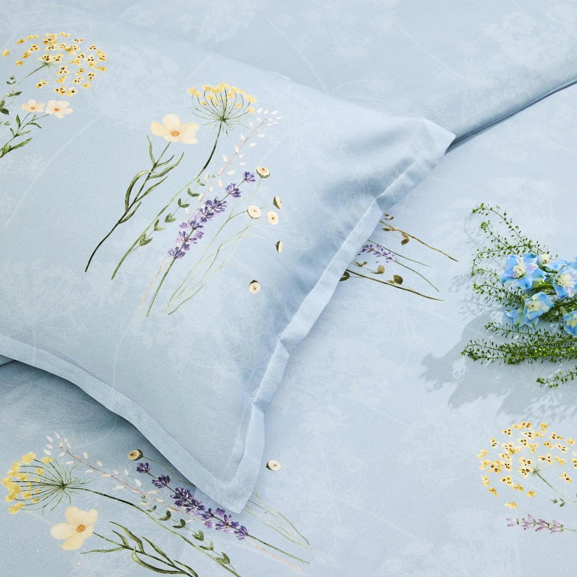 Постільна білизна TAC Reborn Organik Satin200×220 см Lillian