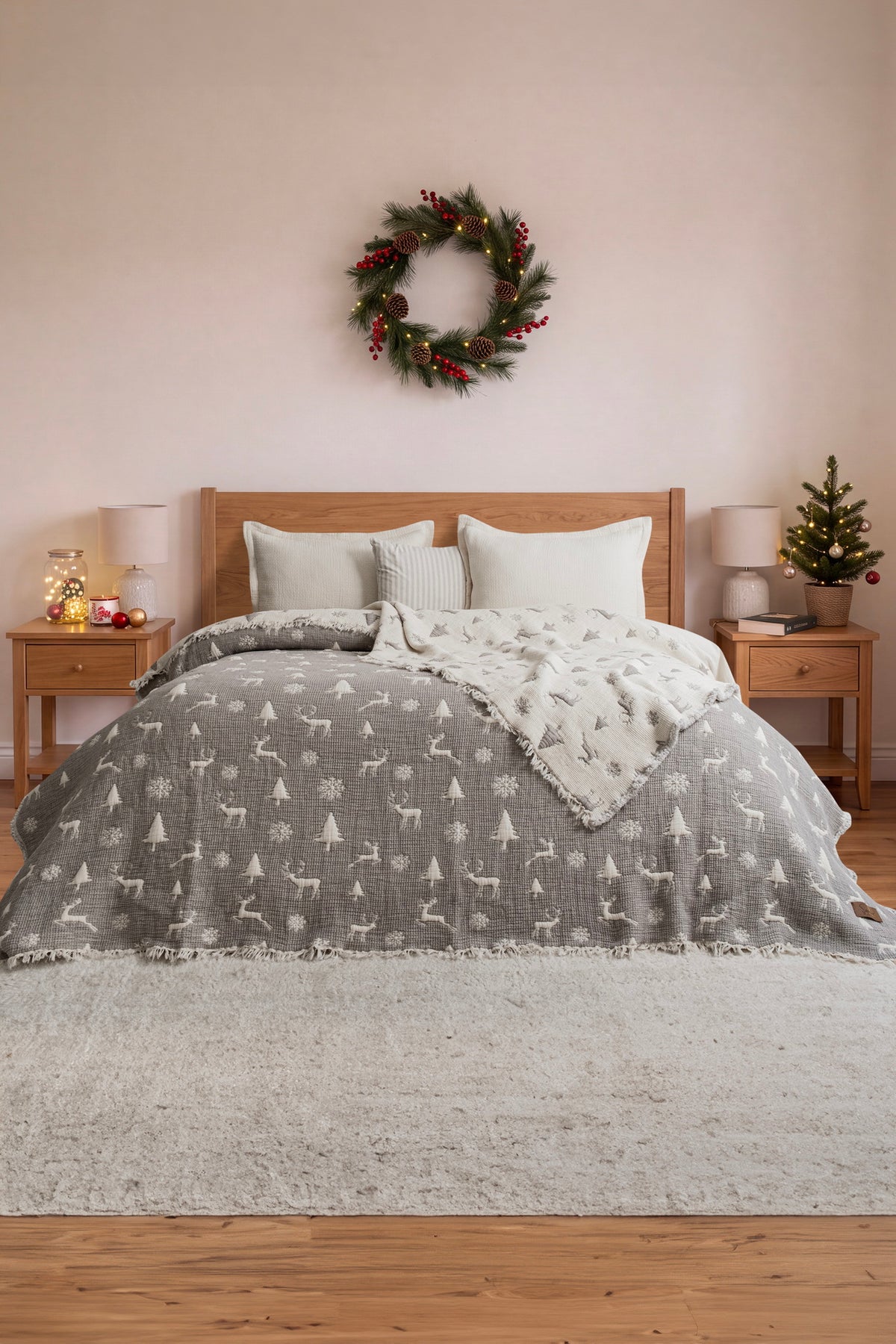 Муслінове новорічне покривало Saheser Merry 240 х 260 см. Light Grey