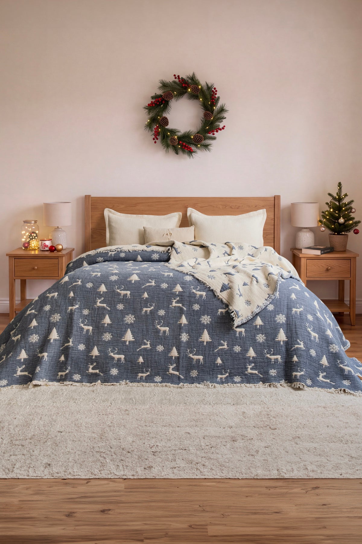 Муслінове новорічне покривало Saheser Merry 240 х 260 см. Navy Blue