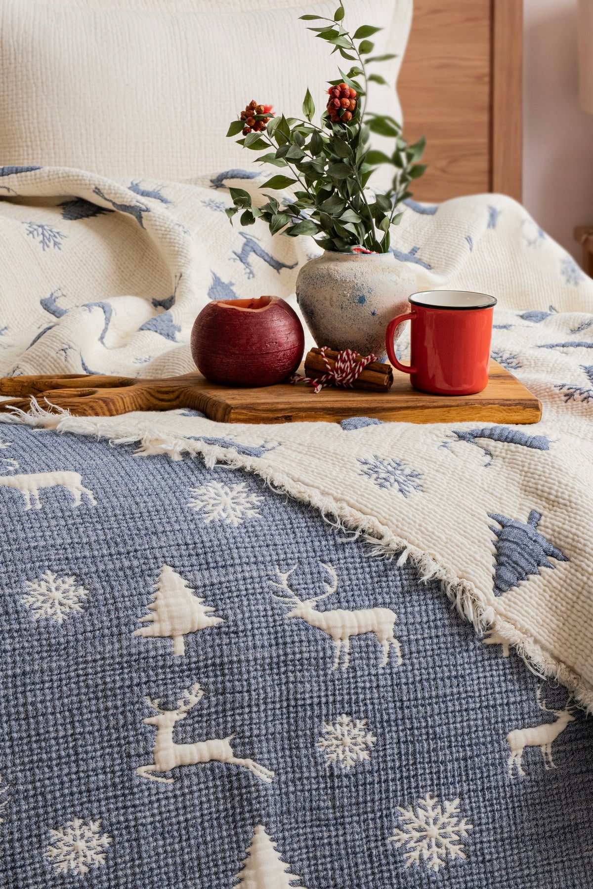 Муслінове новорічне покривало Saheser Merry 240 х 260 см. Navy Blue