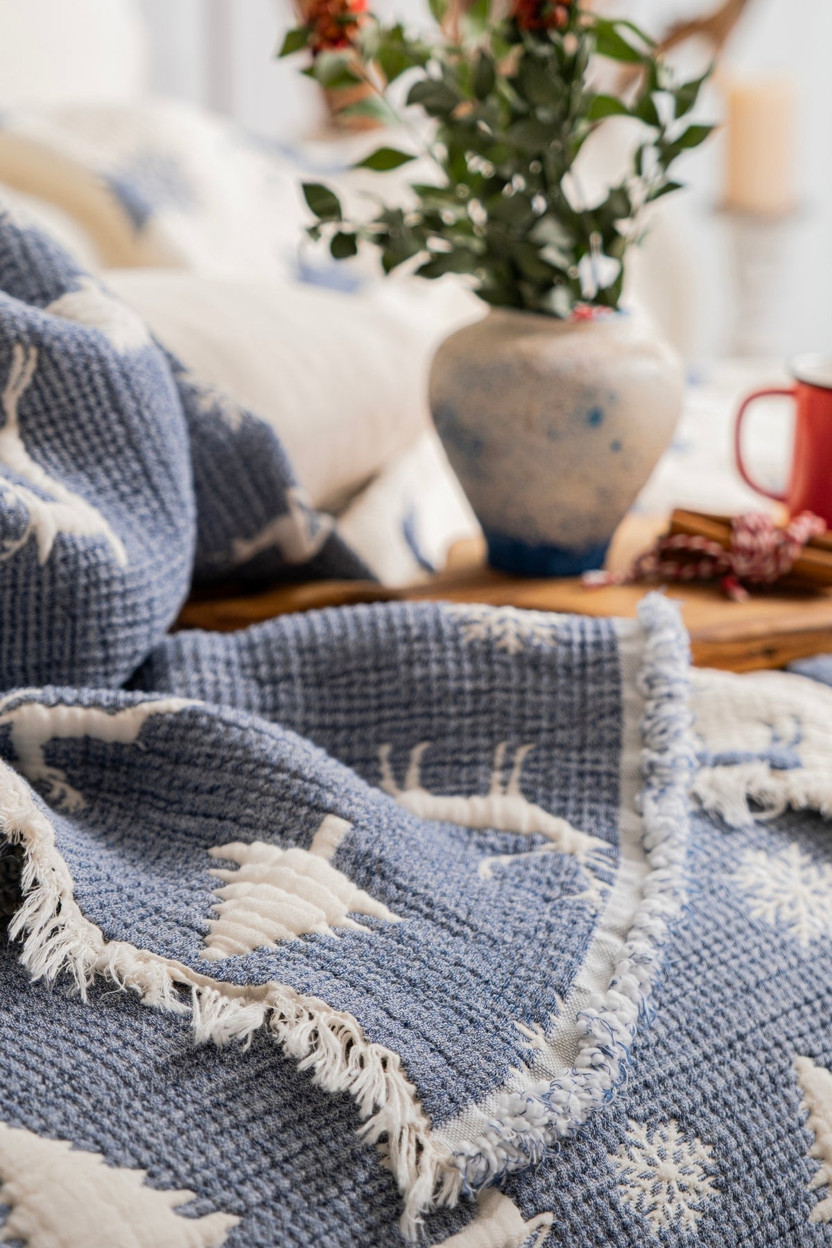 Муслінове новорічне покривало Saheser Merry 240 х 260 см. Navy Blue