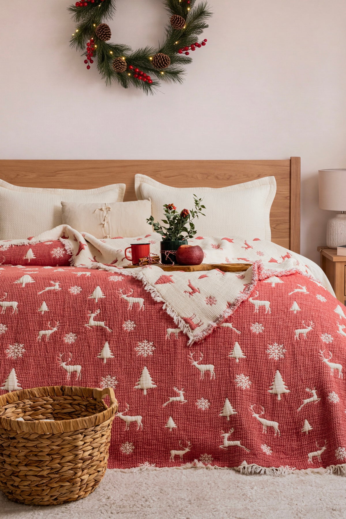 Муслінове новорічне покривало Saheser Merry 240 х 260 см. Red