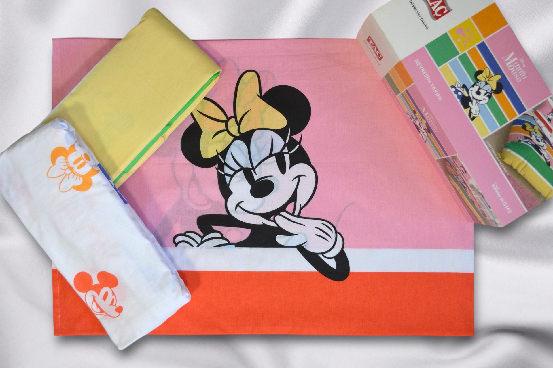 Постільна білизна TAC Disney 160×220 см Minnie Mouse Rainbow