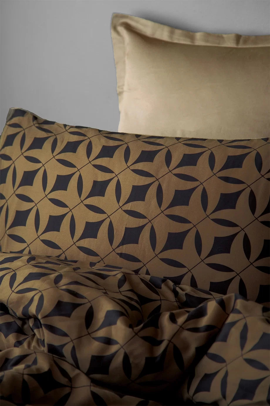 Комплект постільної білизни Issimo Coton Satin 200х220 см Mondo Gold