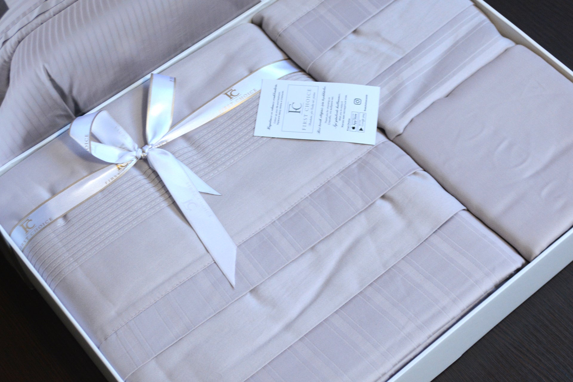 Комплект постільної білизни First Choice Deluxe Satin 200х220 New Treand Raindrops