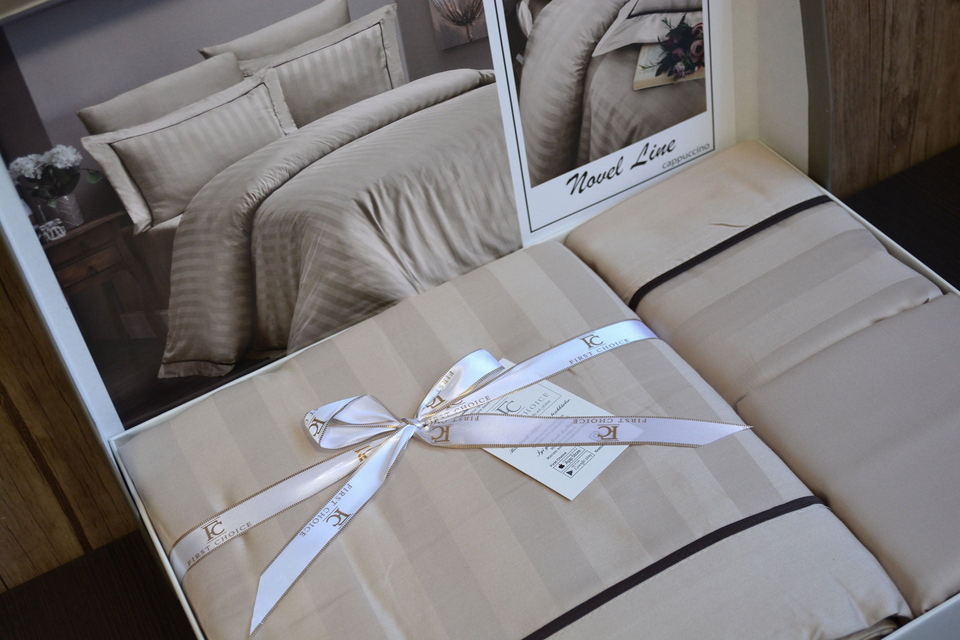 Комплект постільної білизни First Choice Deluxe Satin 160х220 Novel Line Cappuccino