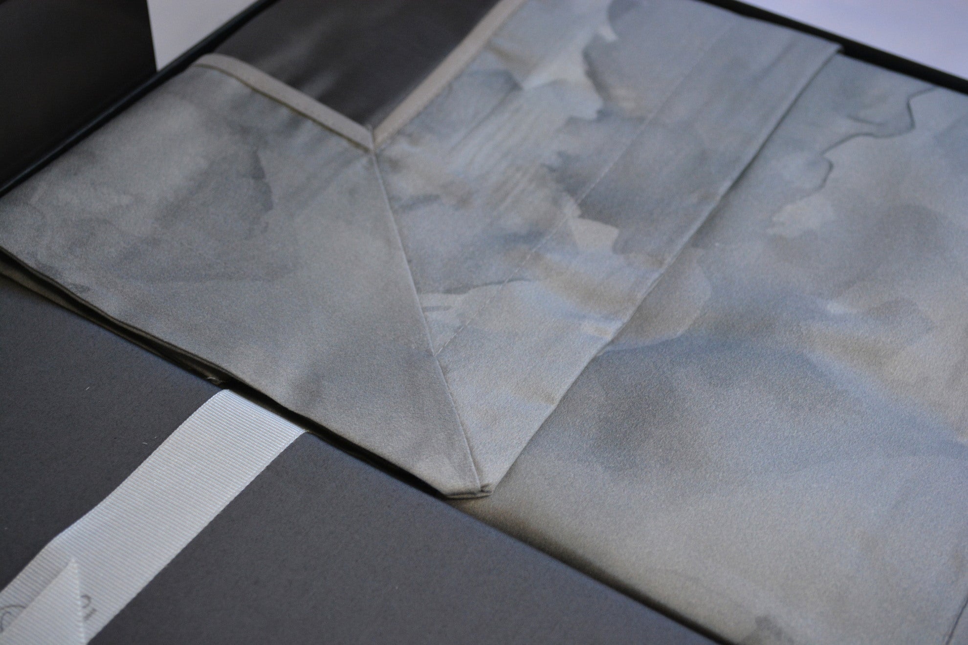 Постільна білизна La Romano Silk Satin 200×220 см Rivano Steelgrey