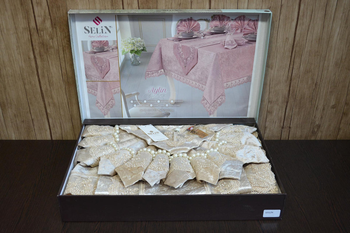 Велюрова скатертина з ранером Selin Aylin Set 160×300+12 серветок Бежева