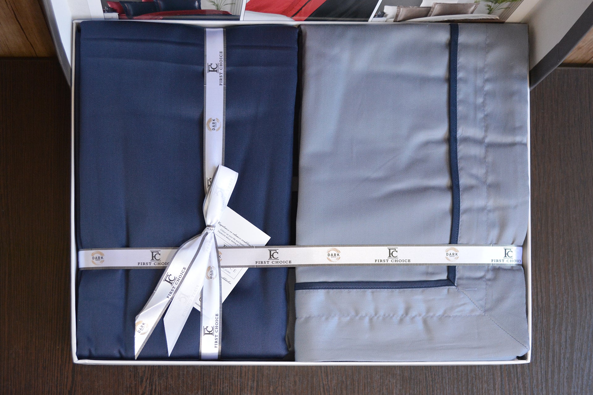 Комплект постільної білизни First Choice Deluxe Satin DARK 200х220 Serenity Grey-Navy Blue