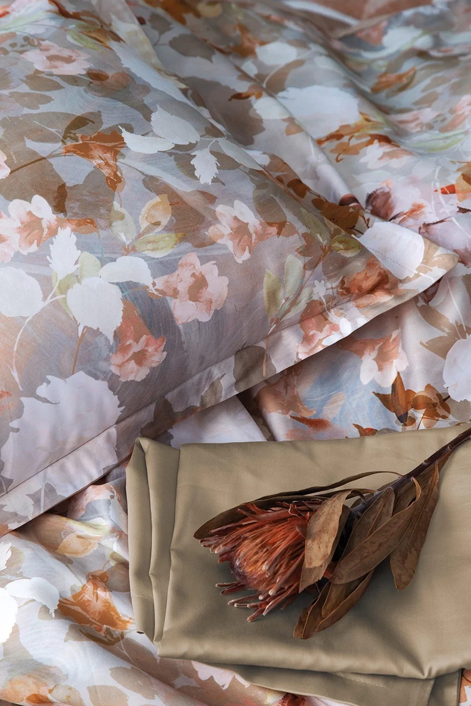 Комплект постільної білизни Issimo Digital Satin 200х220 см Swan