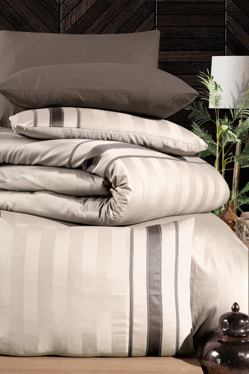 Комплект постільної білизни First Choice Deluxe Satin 160х220 Artwel Champagne