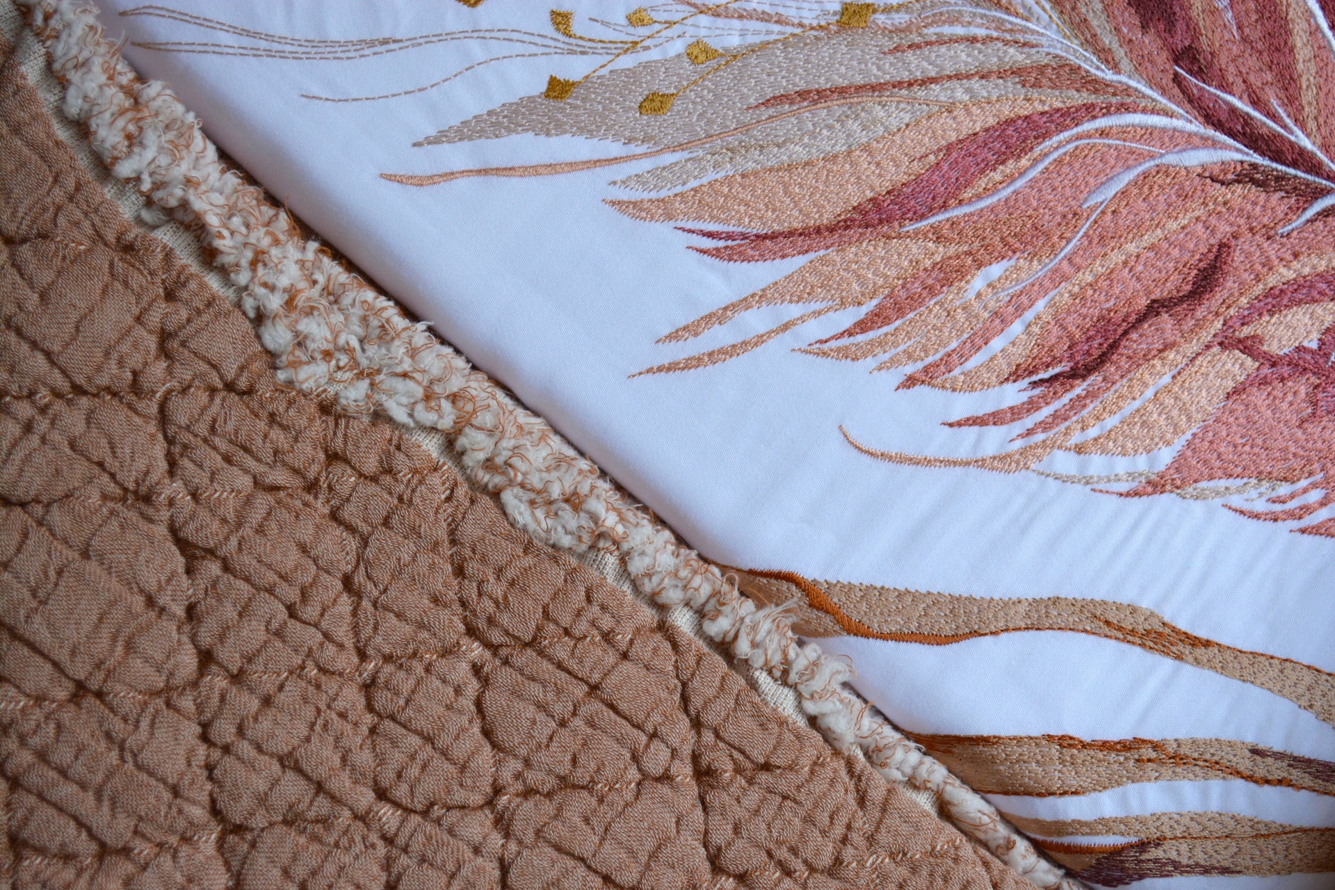 Постільна білизна з покривалом Dantela Satin 200 x 220 см Bohem Beyaz