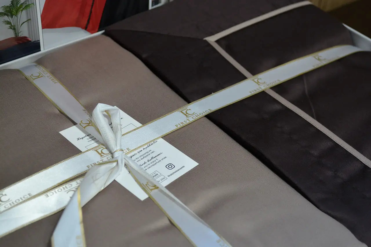 Комплект постільної білизни First Choice Deluxe Satin DARK 200х220 Serenity Brown Mink