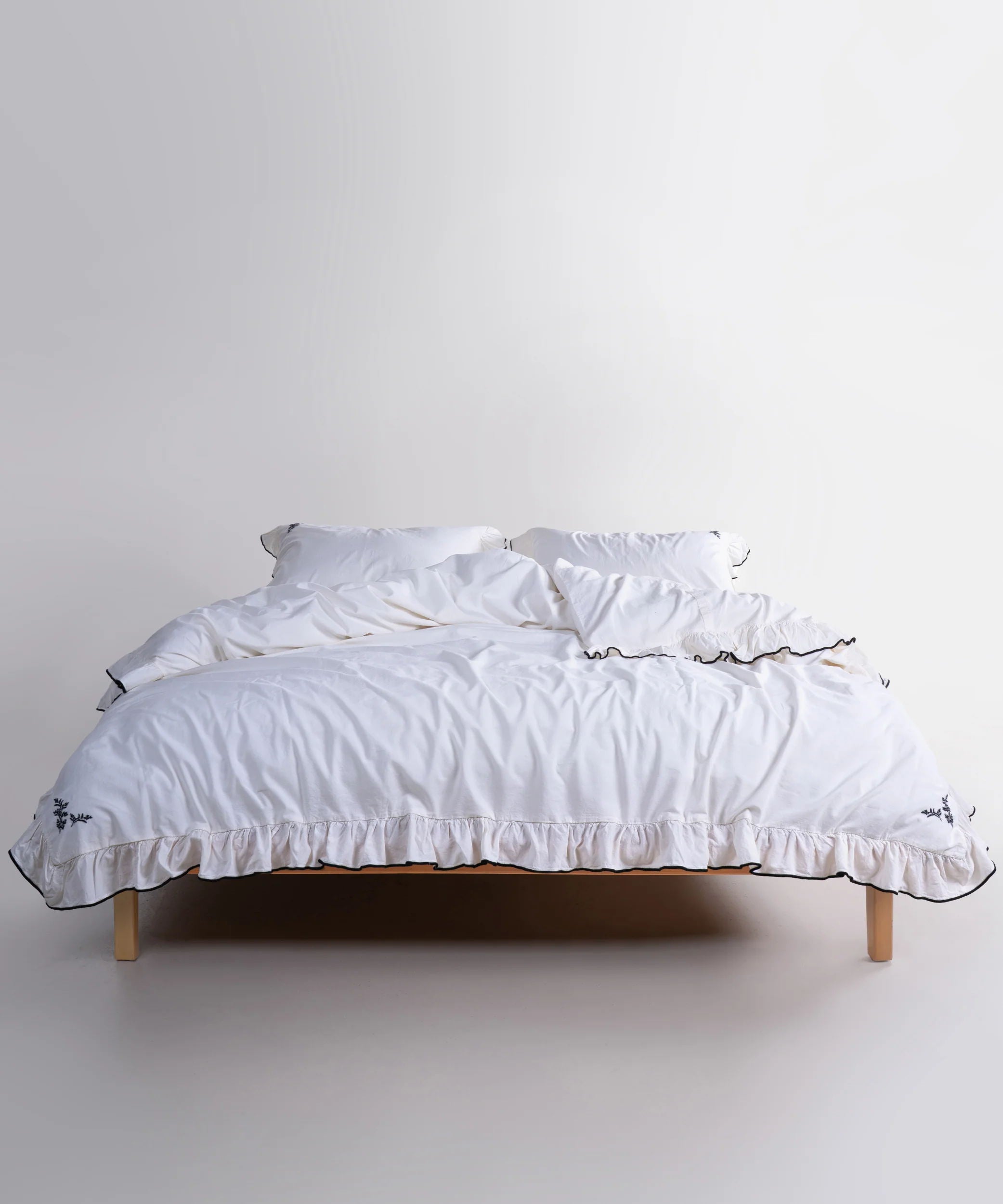 Постільна білизна Limasso Stonewashed Casablanca 200 х 220 см Snow White