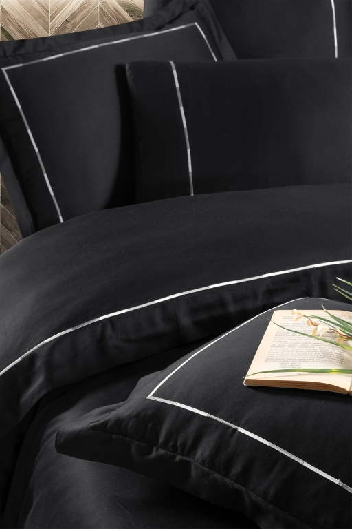 Постільна білизна First Choice V.I.P Satin Moonlight 200 х 220 см Claudio Black