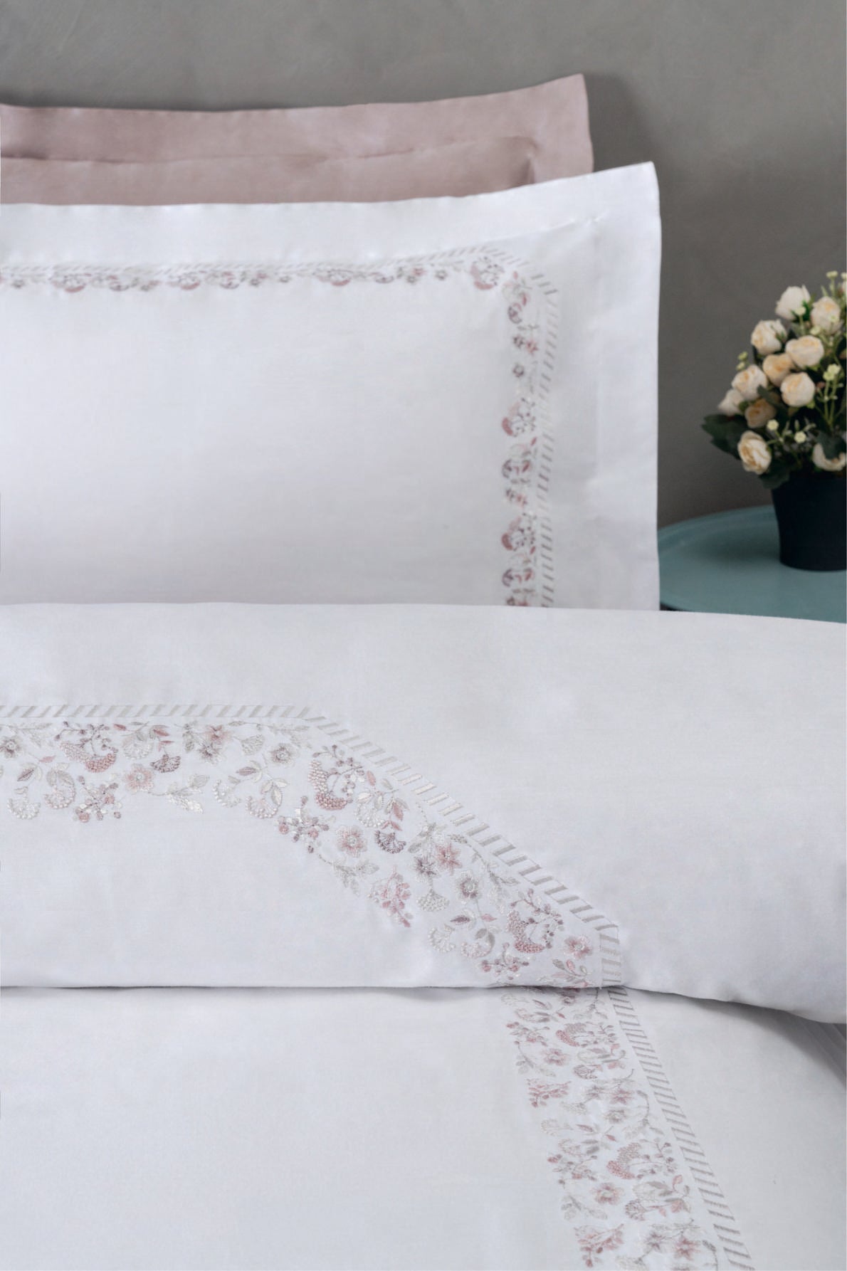 Комплект постільної білизни Dantela Digital Satin 200х220 см Delia Pudra