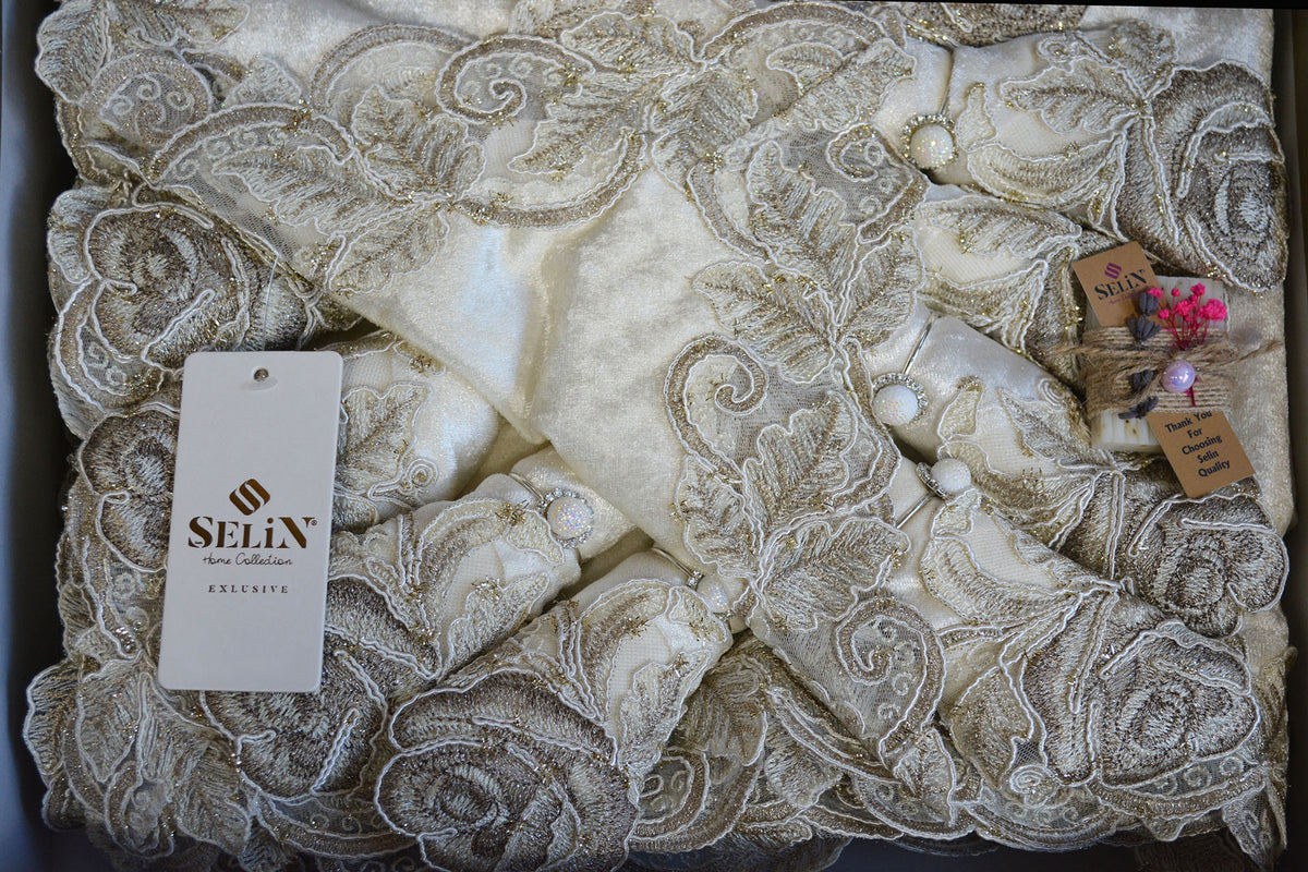 Велюрова скатертина Selin Gizem Set 160×220+8 серветок