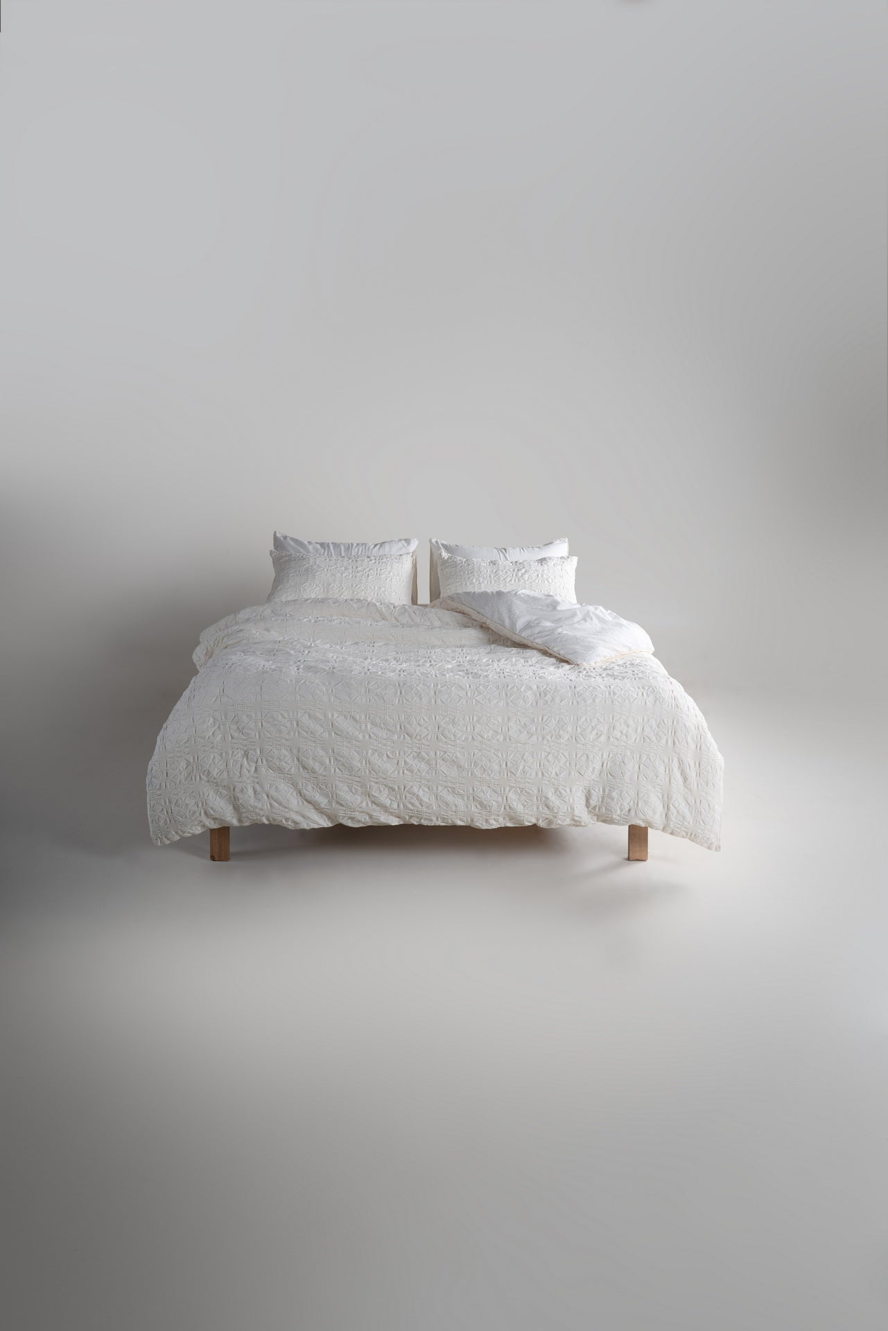 Постільна білизна Limasso Stonewashed Kristal Сімейний (2 шт 160 х 220 см) Snow White