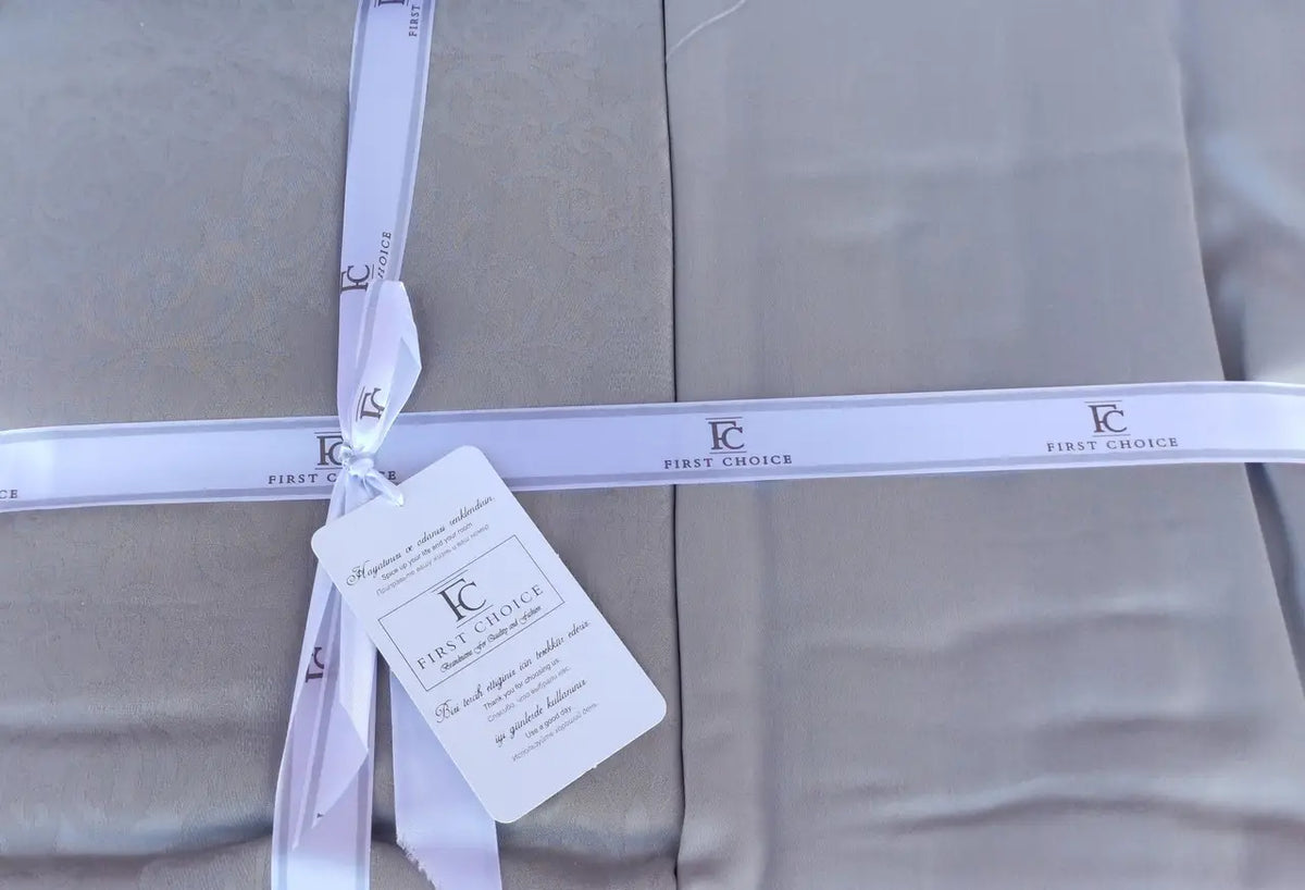 Постільна білизна First Choice Jacquard Satin 200 х 220 см Lamone Grey
