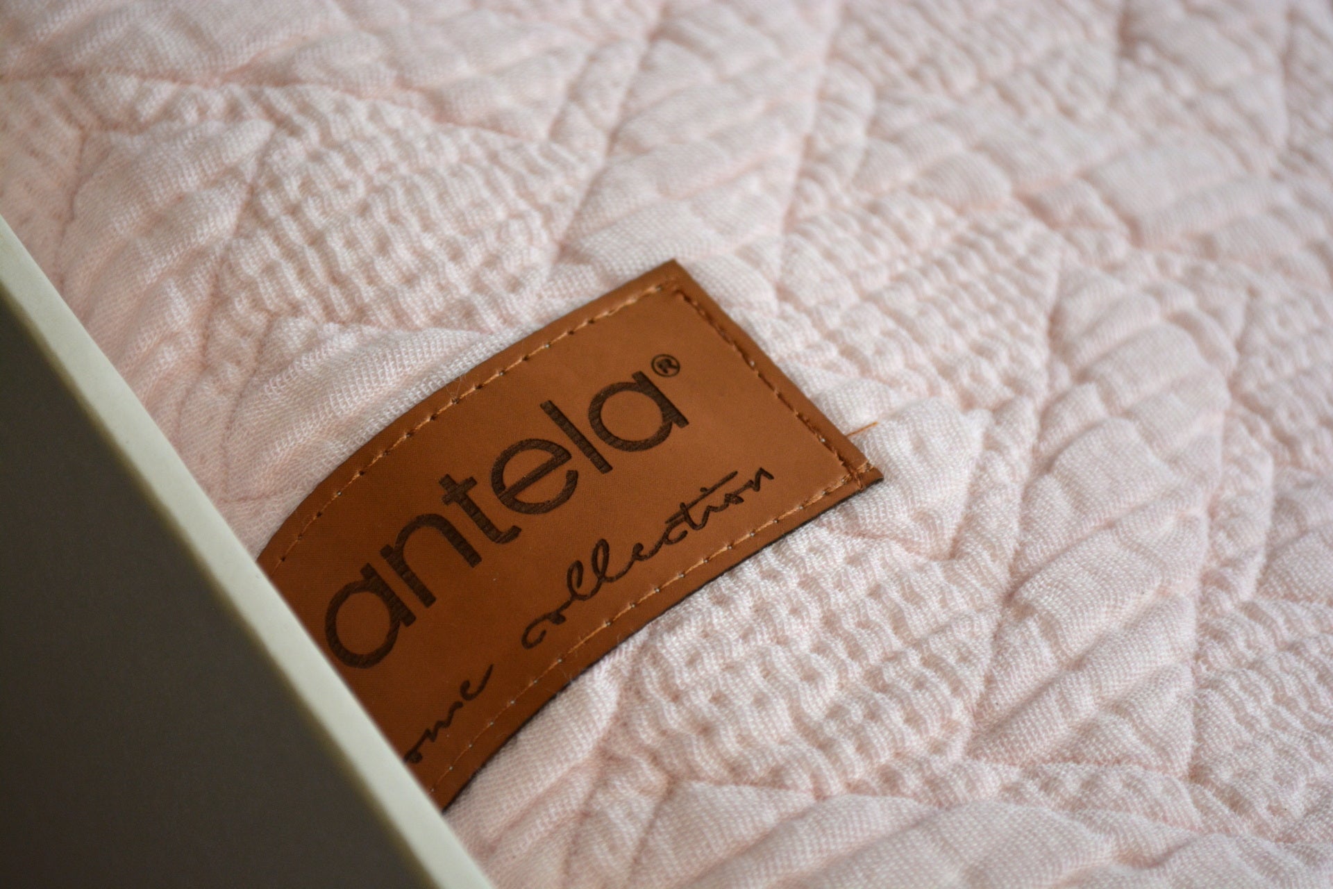 Постільна білизна з покривалом Dantela Satin 200 x 220 см Lavinya Pudra