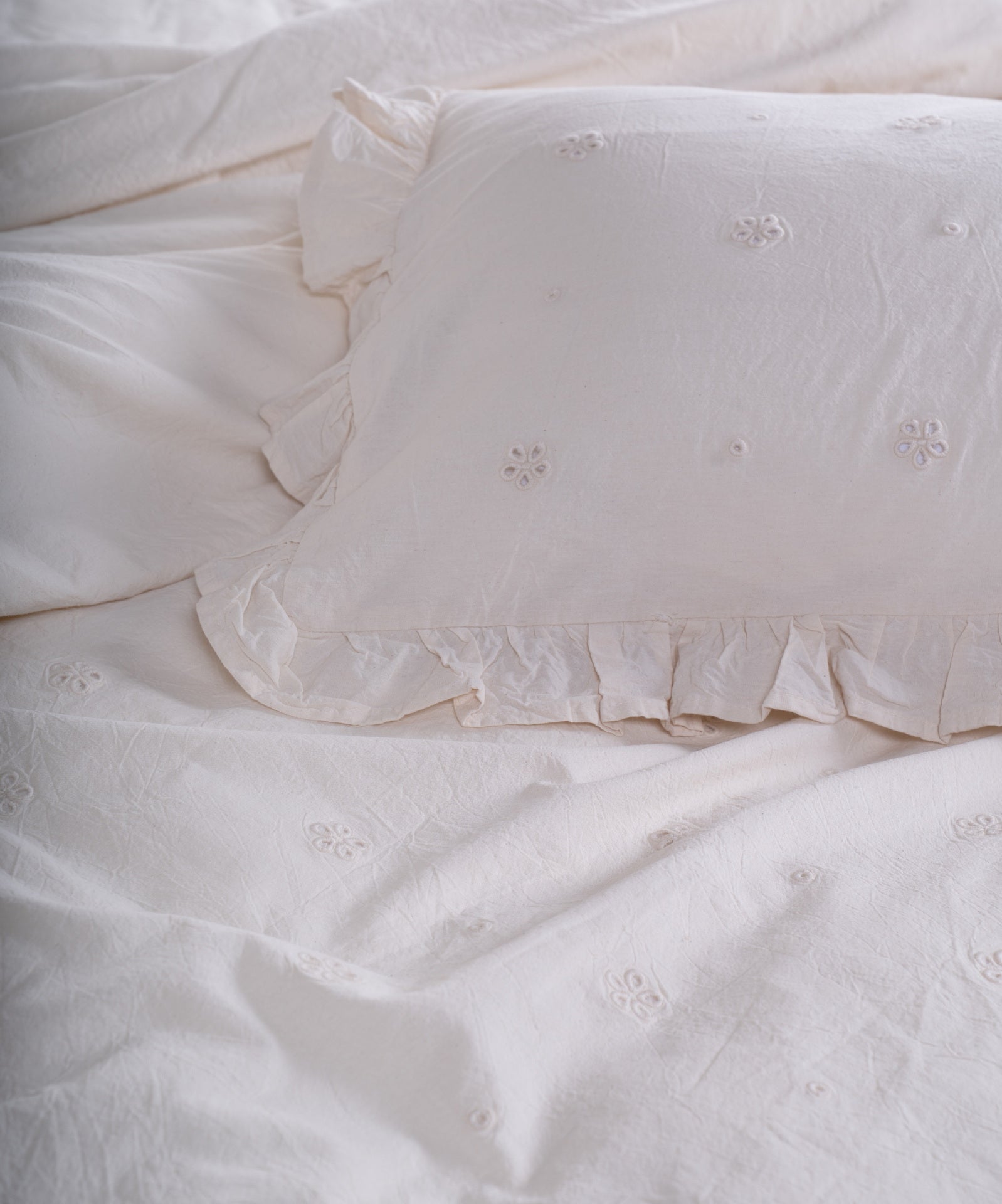Постільна білизна Limasso Stonewashed Exclusive Luna Daisy 200 х 220 см Yikama