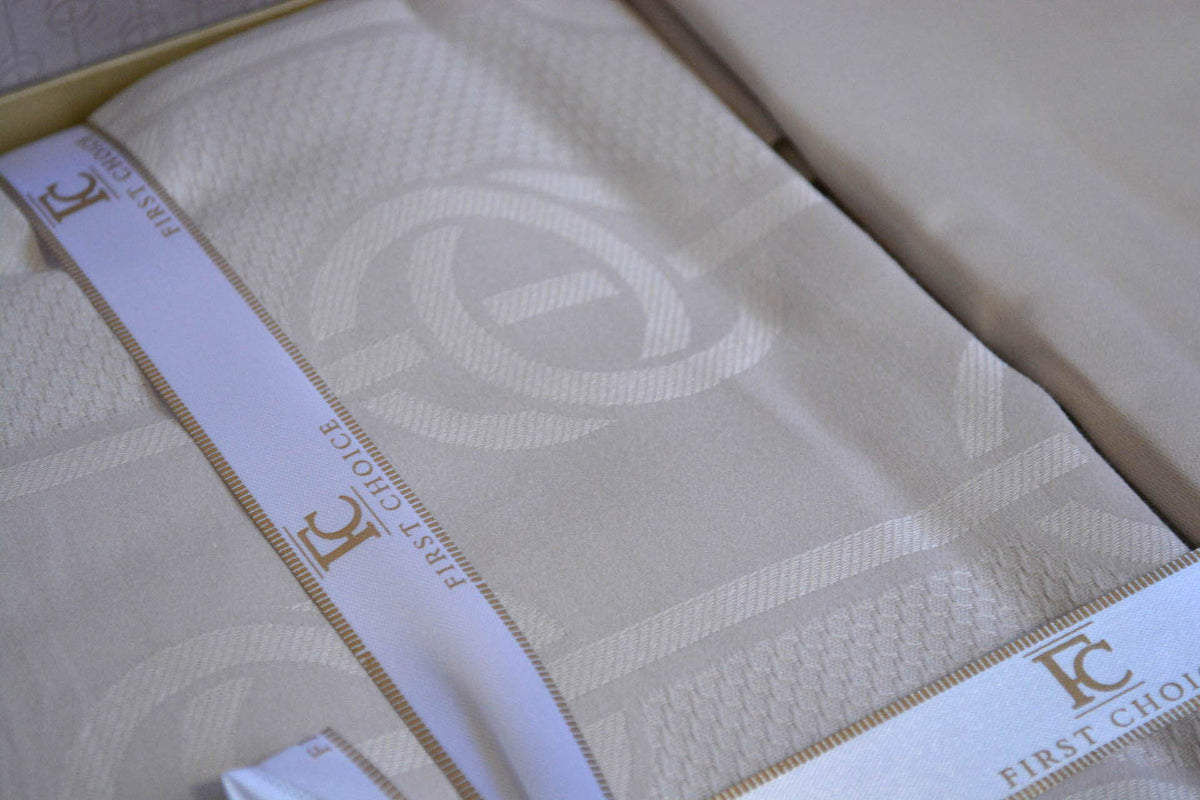 Постільна білизна First Choice Jacquard Satin 200 х 220 см Norel Latte