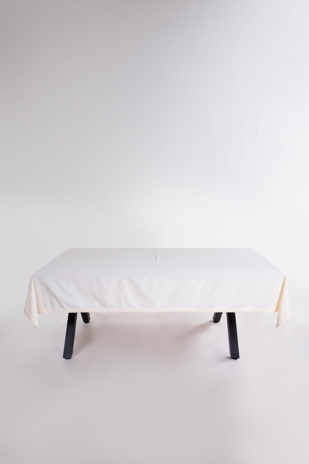 Скатертина з вареної бавовни Limasso French 160×220 см. Akdeniz Krem
