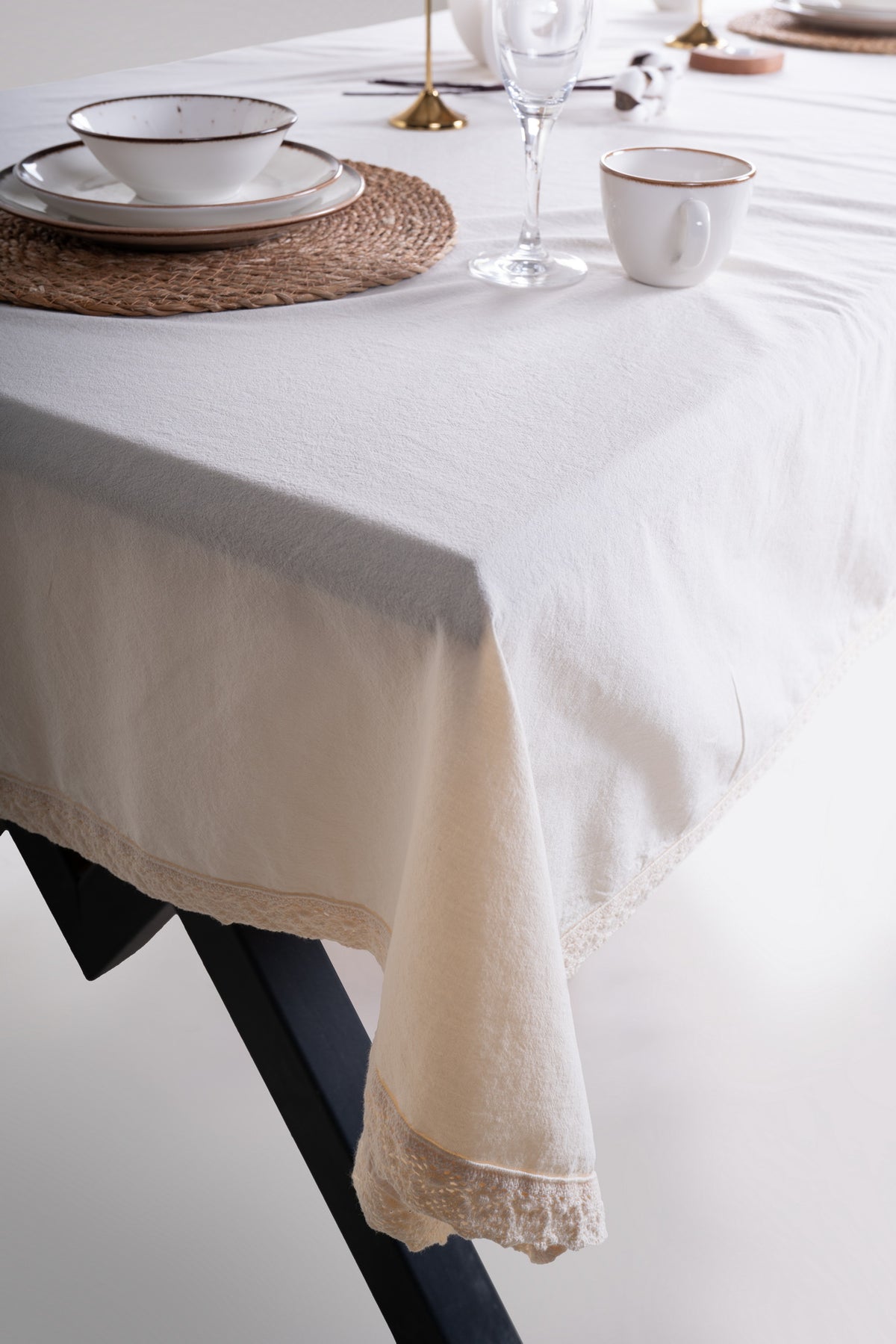 Скатертина з вареної бавовни Limasso French 160×220 см. Akdeniz Krem