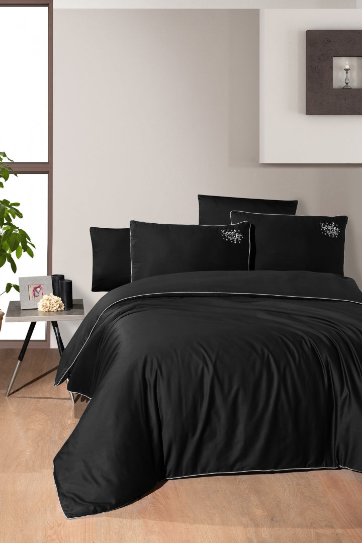 Постільна білизна First Choice Deluxe Satin DARK 200 х 220 см Timeless Black