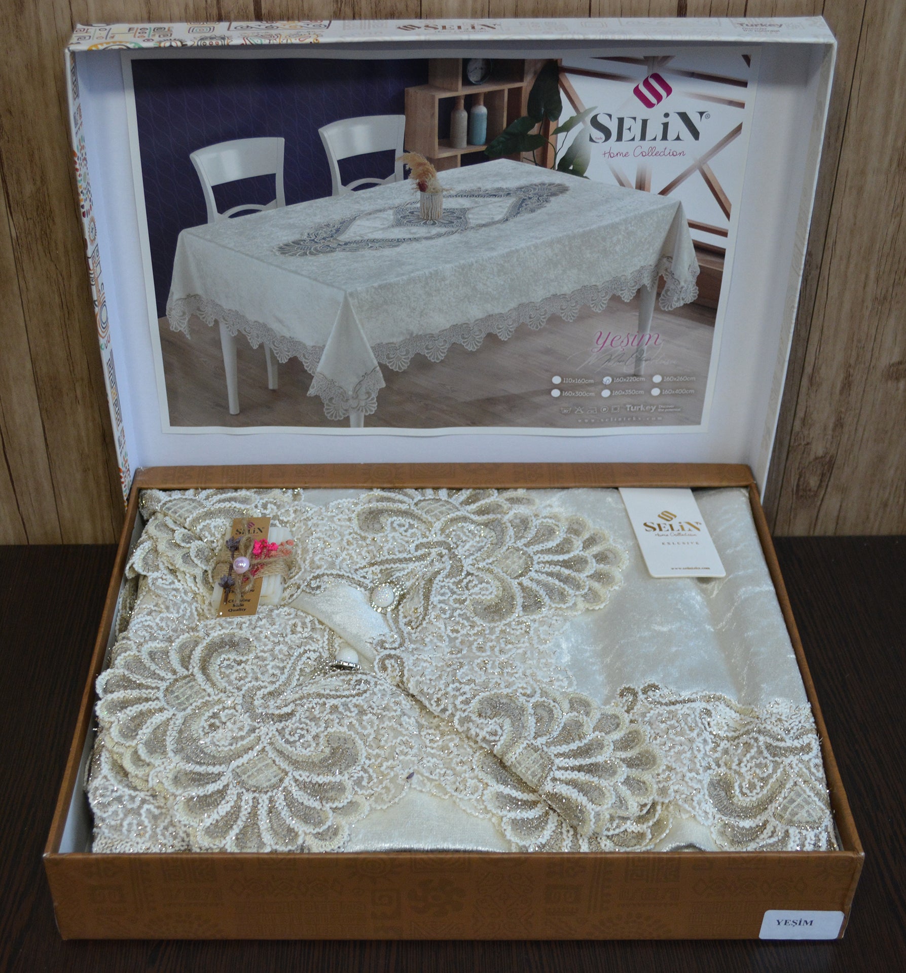 Велюрова скатертина Selin Yesim 160x220 см - Кремовий