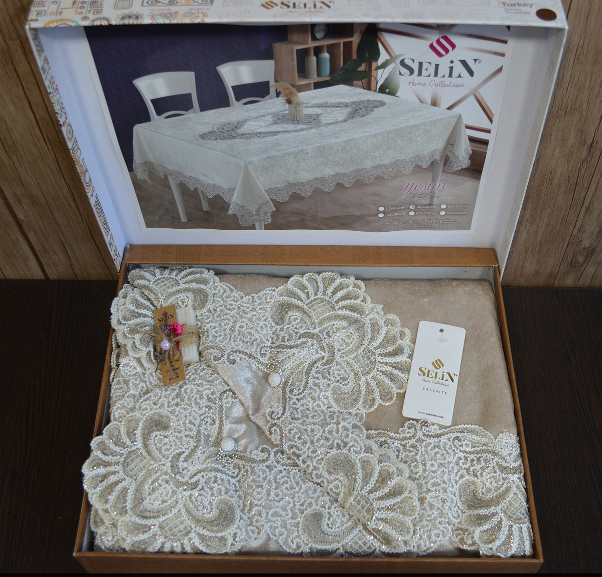 Велюрова скатертина Selin Yesim 160×350 см Бежева